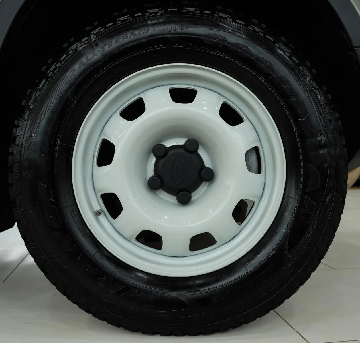 2020 Land Rover Defender 110 SE, 23/24