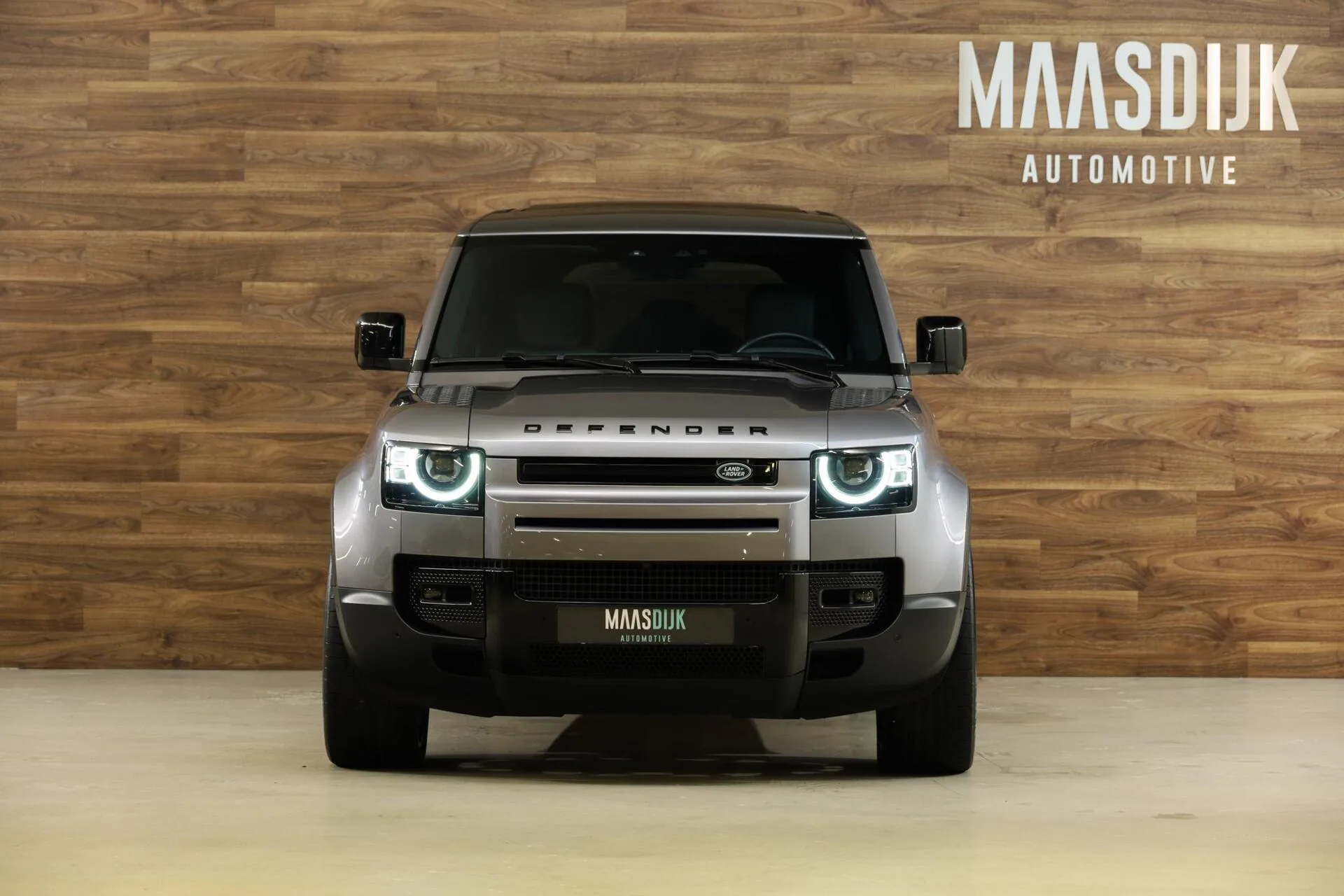 2020 Land Rover Defender 110 P400 HSE, 2/30