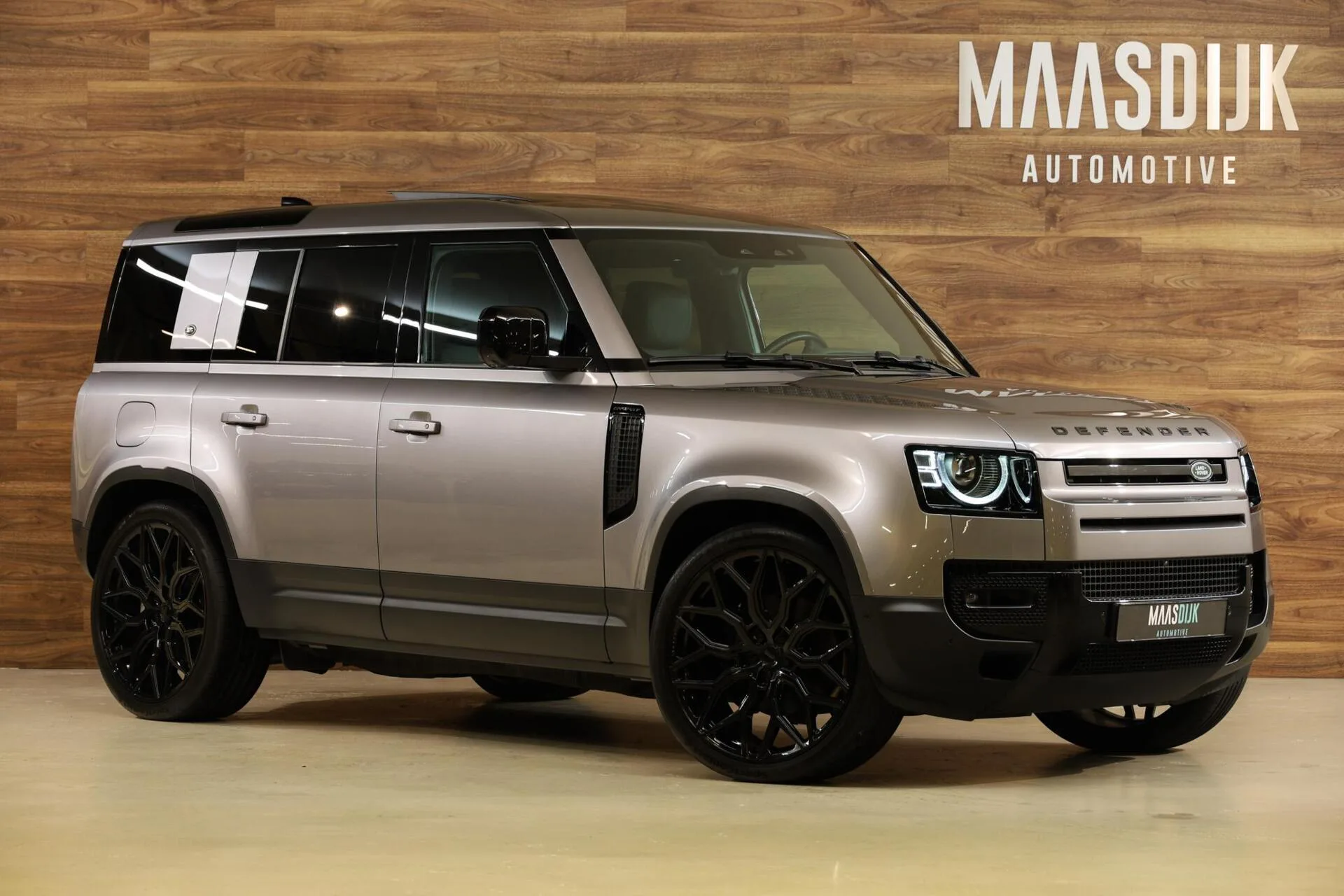 2020 Land Rover Defender 110 P400 HSE, 4/30