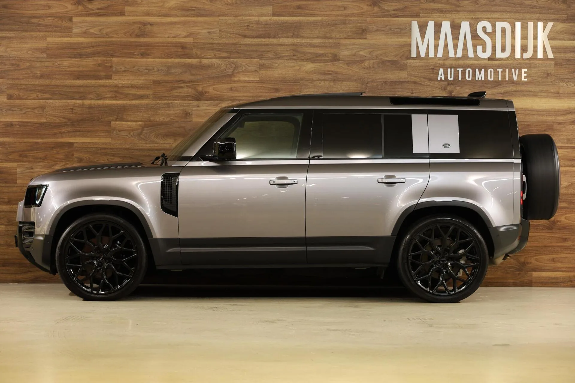 2020 Land Rover Defender 110 P400 HSE, 12/30