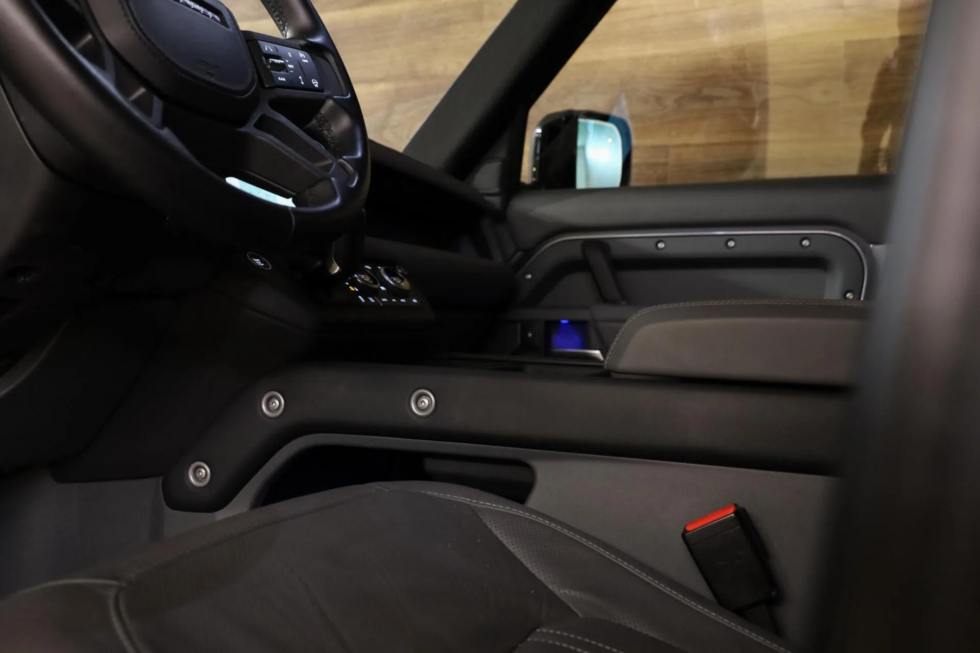 2020 Land Rover Defender 110 P400 HSE, 30/30