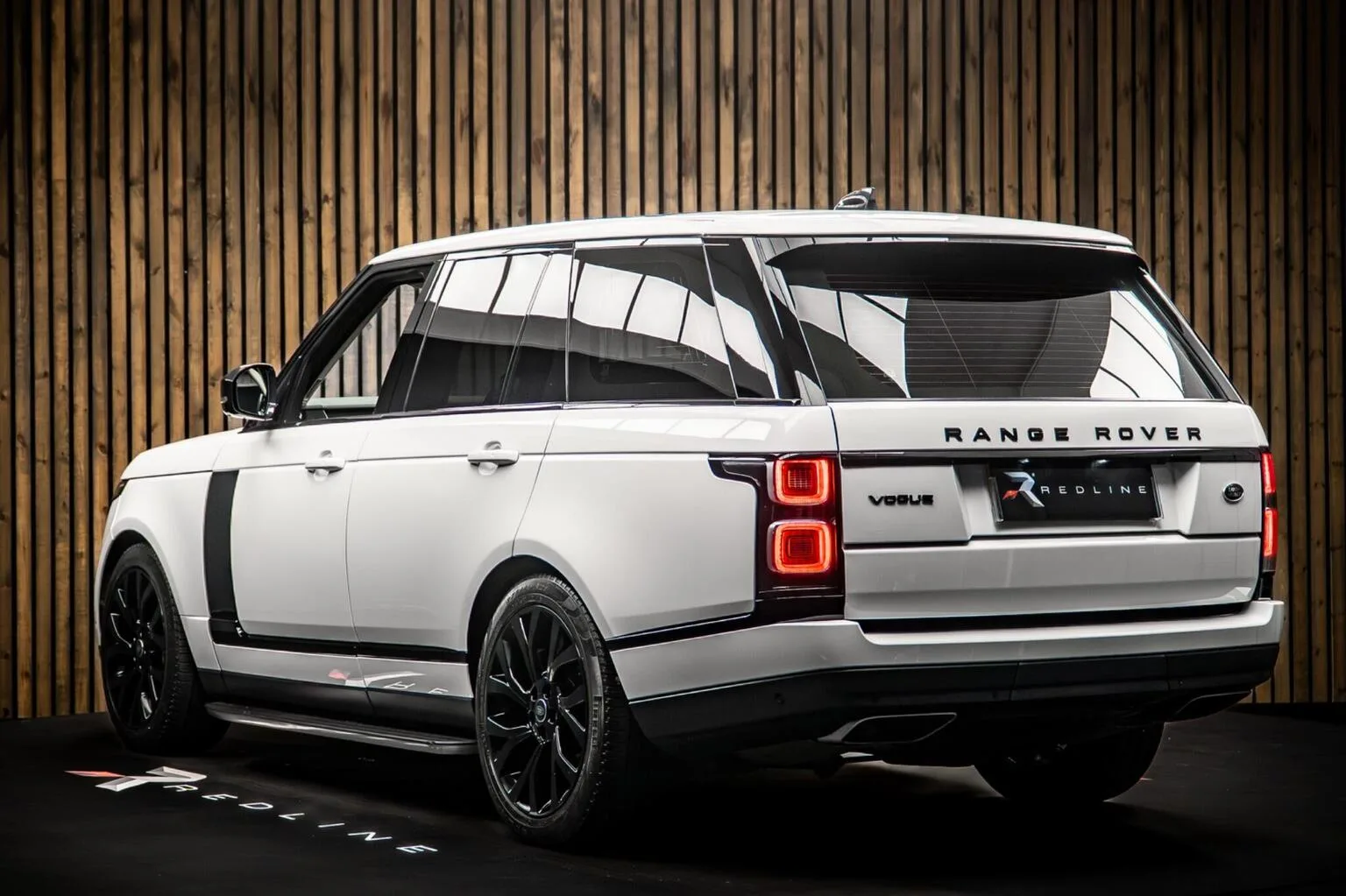 2020 Land Rover Range Rover D300 Vogue, 3/30