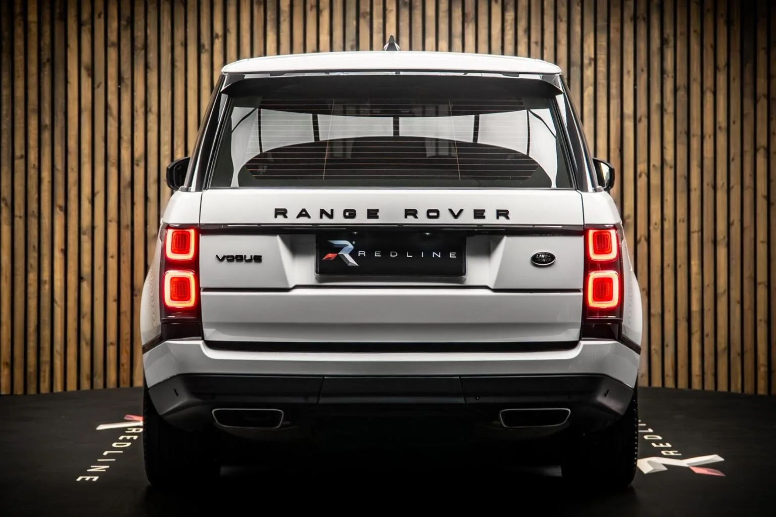2020 Land Rover Range Rover D300 Vogue, 6/30