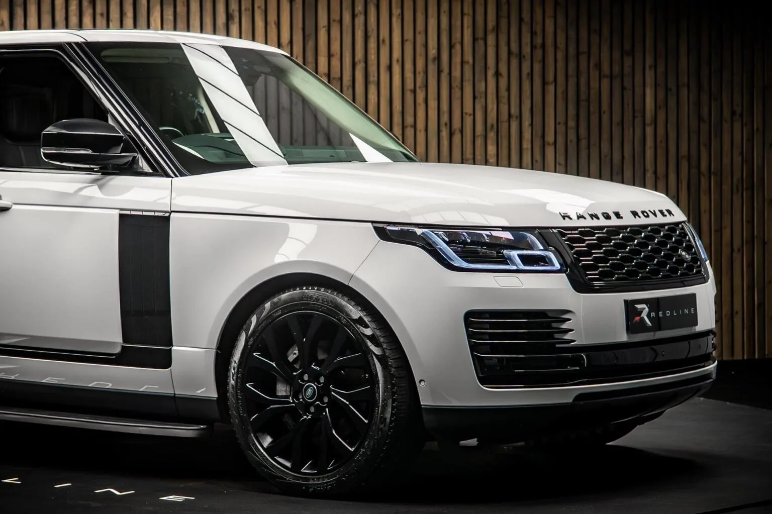 2020 Land Rover Range Rover D300 Vogue, 9/30