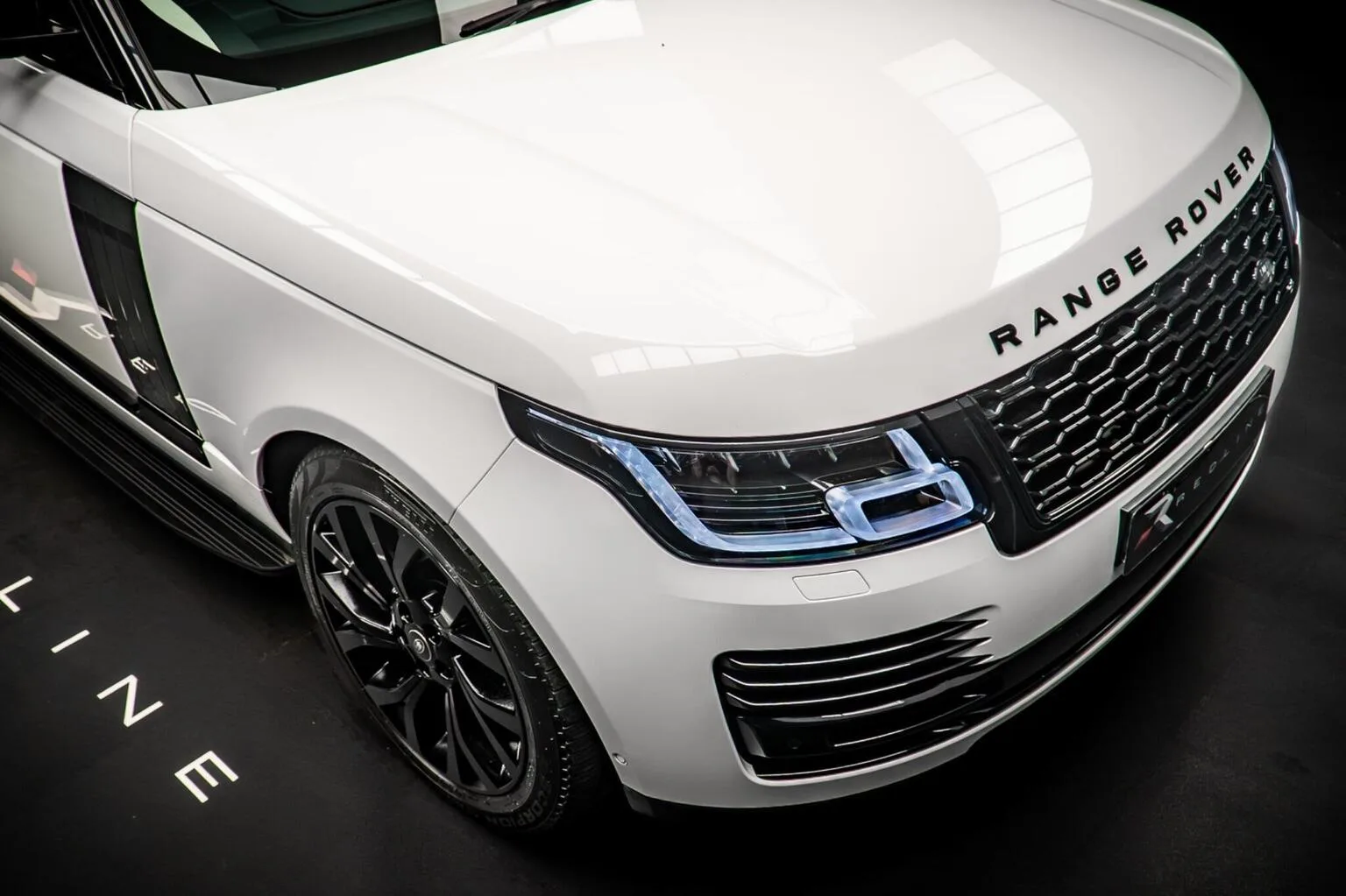 2020 Land Rover Range Rover D300 Vogue, 10/30