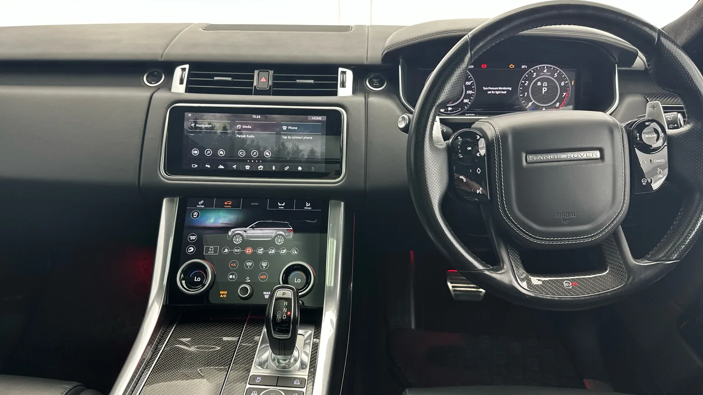 2020 Land Rover Range Rover Sport offered by a franchised dealer group in Hatfield, United Kingdom, photo 21 of 25