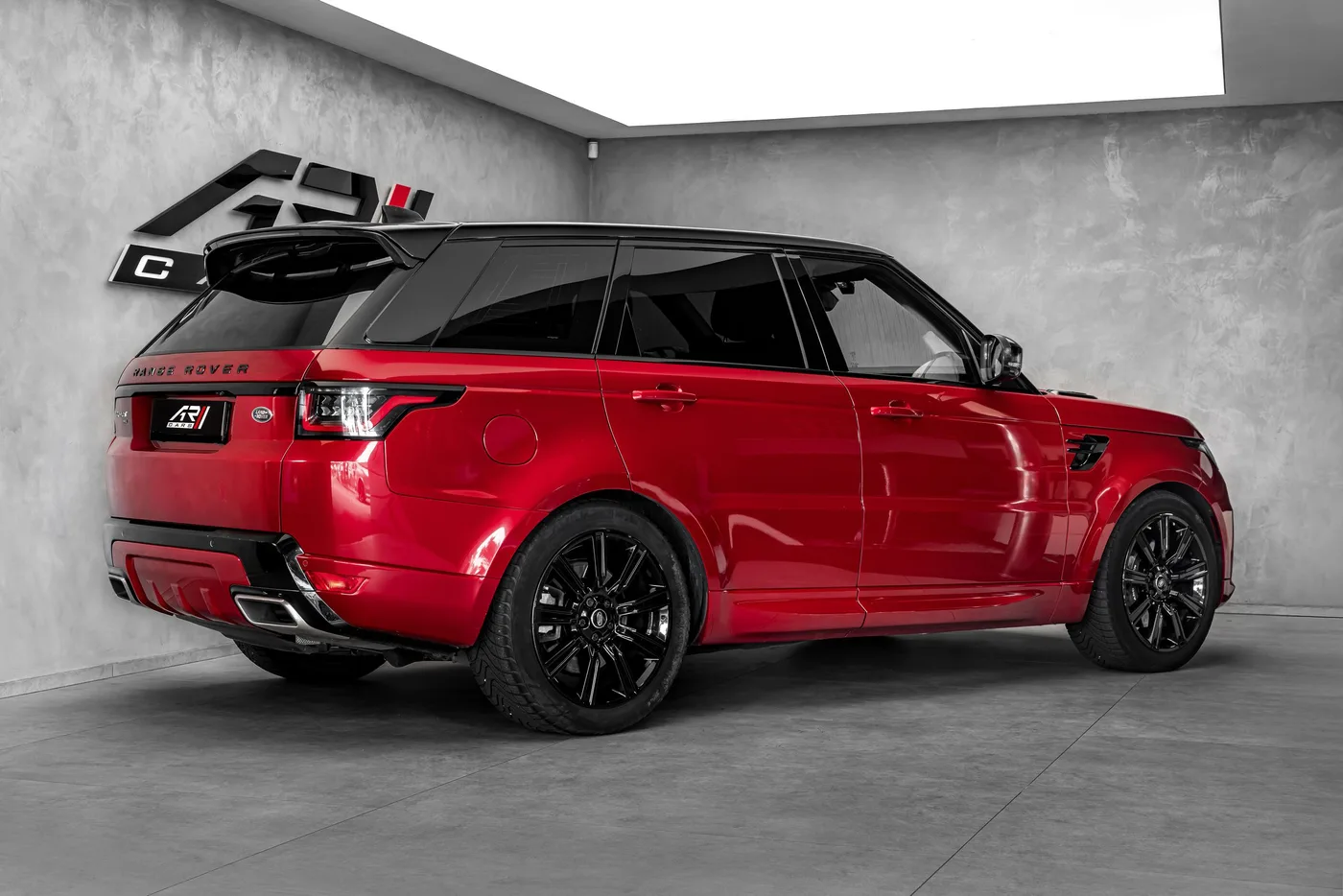 2020 Land Rover Range Rover Sport HSE proposée par un concessionnaire spécialisé à Ostrava, Tchéquie, photo 5 sur 20