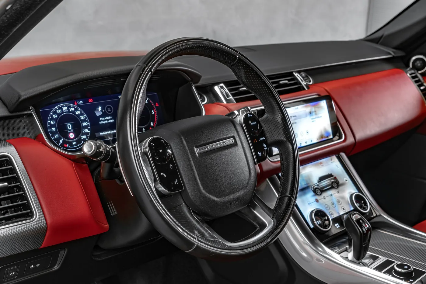 2020 Land Rover Range Rover Sport HSE proposée par un concessionnaire spécialisé à Ostrava, Tchéquie, photo 15 sur 20