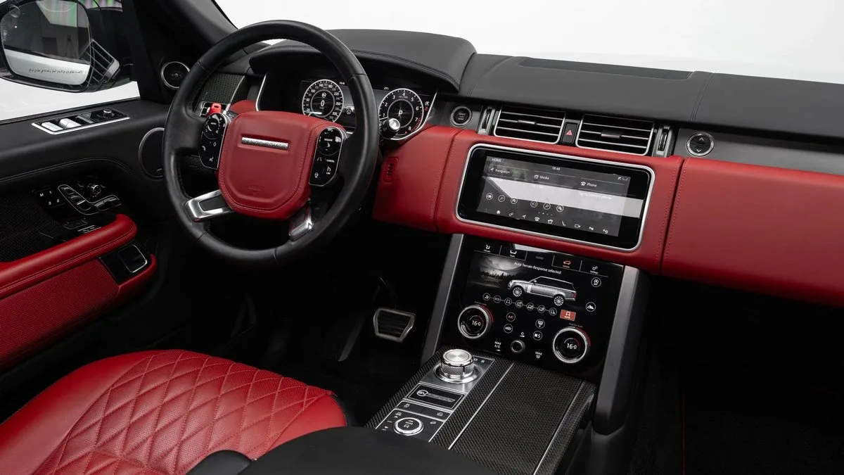 2020 Land Rover Range Rover SV Autobiography proposée par un concessionnaire spécialisé à Dubai, Émirats arabes unis, photo 13 sur 25