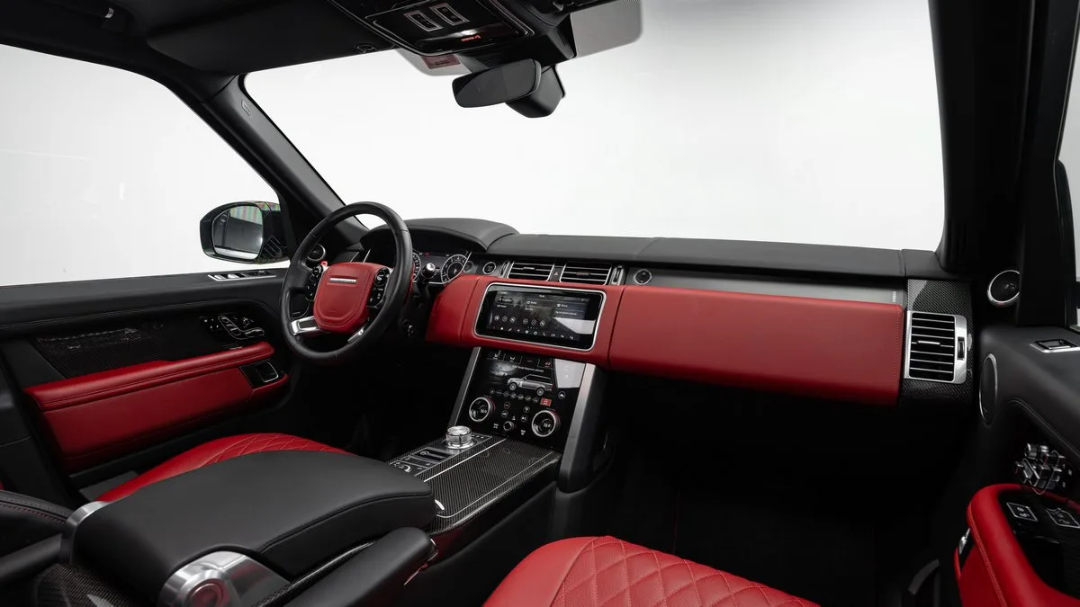 2020 Land Rover Range Rover SV Autobiography proposée par un concessionnaire spécialisé à Dubai, Émirats arabes unis, photo 15 sur 25