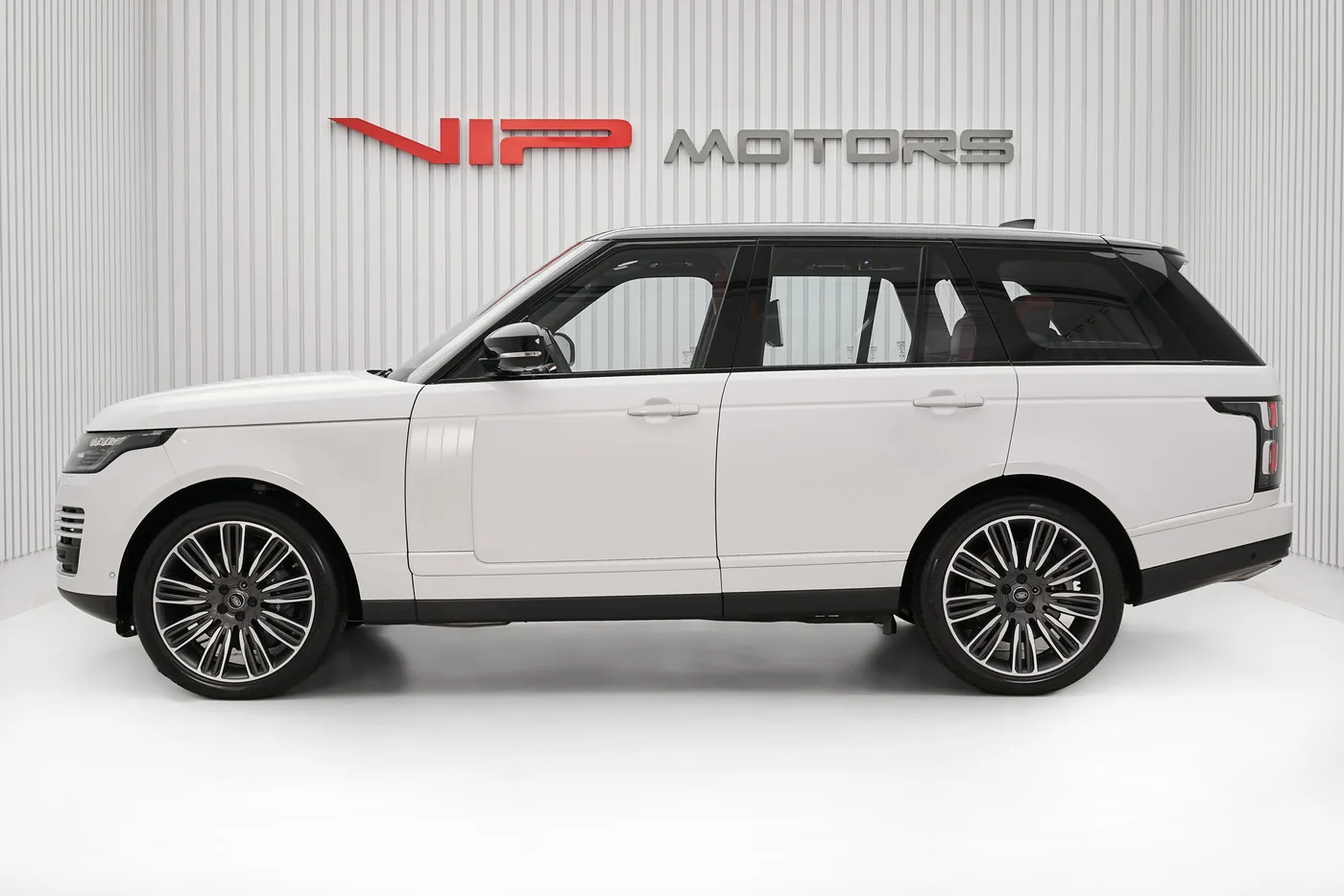 2020 Land Rover Range Rover Vogue, Autobiography angeboten von einem Fachhändler in Dubai, Vereinigte Arabische Emirate, Foto 7 von 10