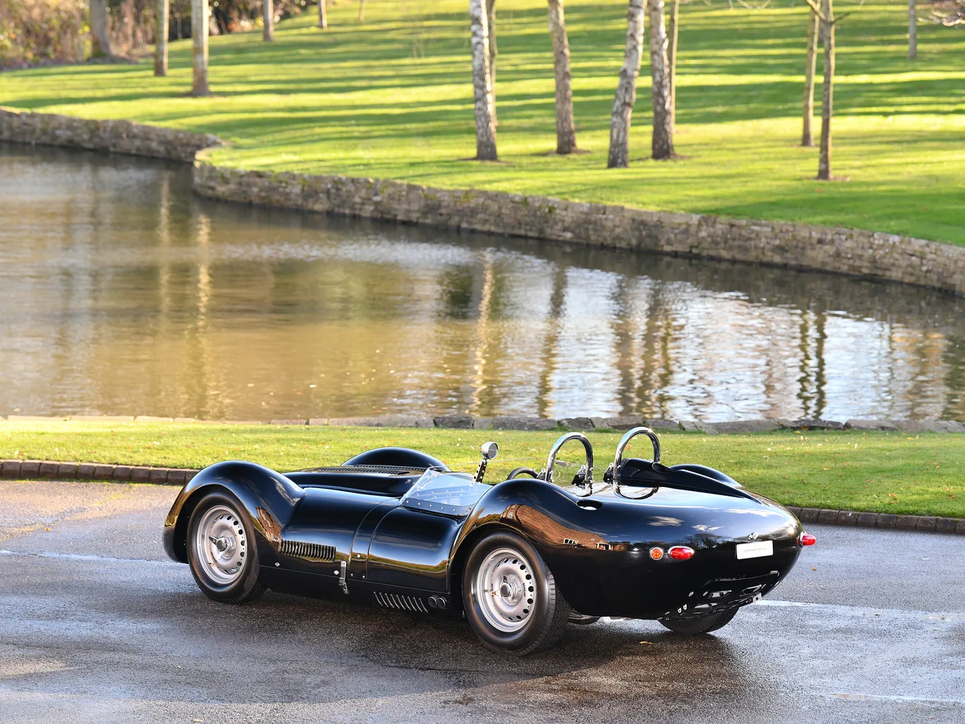 2020 Lister Knobbly Continuation offered by a specialist dealer in Hook Norton, United Kingdom, photo 6 of 15