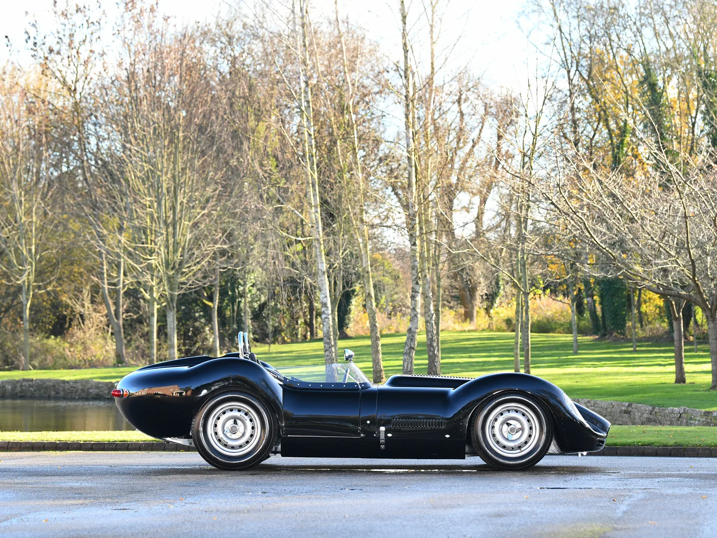 2020 Lister Knobbly Continuation offered by a specialist dealer in Hook Norton, United Kingdom, photo 11 of 15