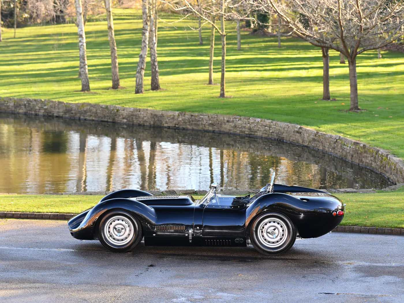 2020 Lister Knobbly Continuation offered by a specialist dealer in Hook Norton, United Kingdom, photo 12 of 15