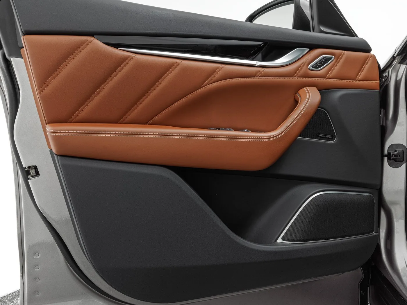 2020 Maserati Levante GTS angeboten von einem Fachhändler in Böblingen, Deutschland, Foto 9 von 15