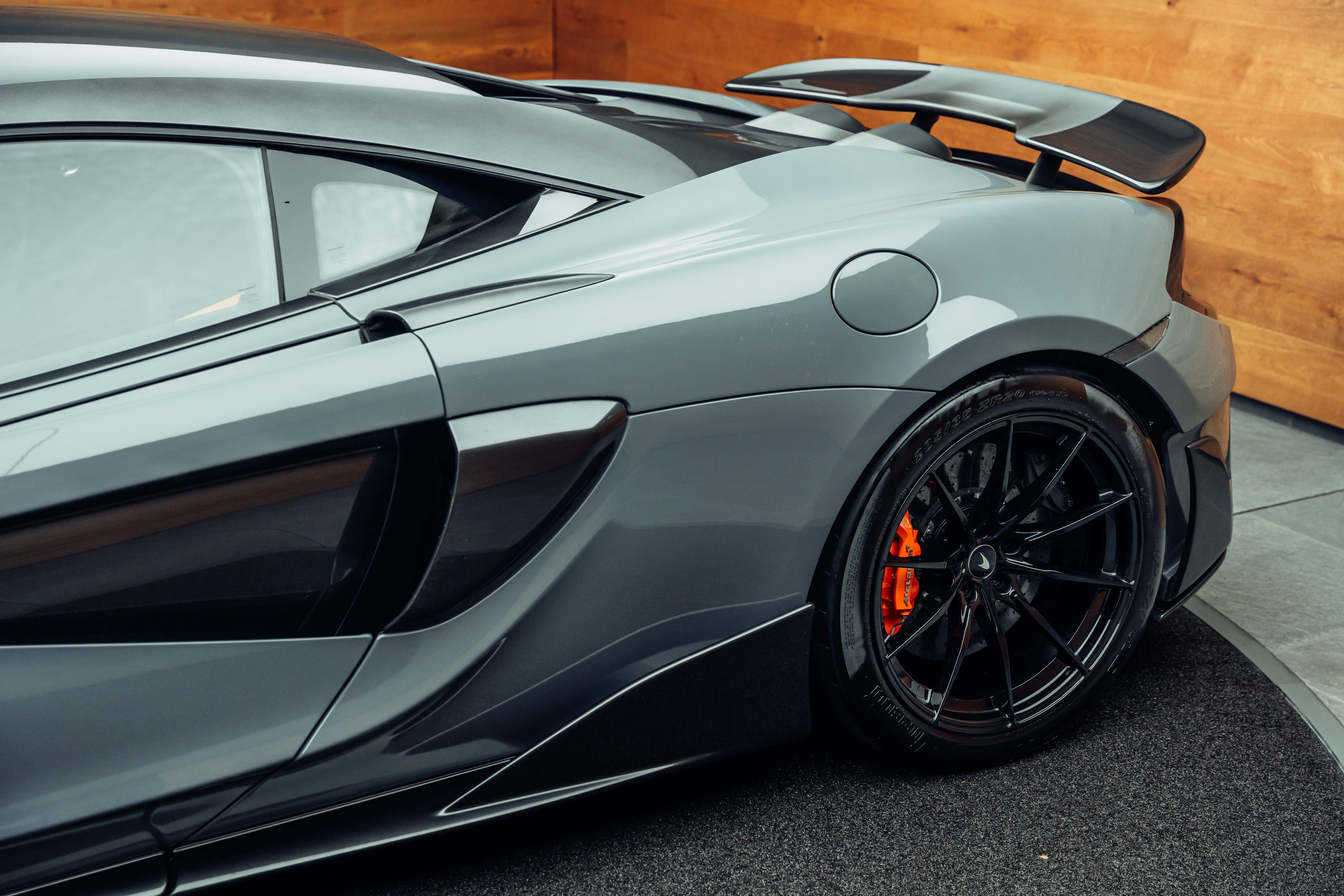 2020 McLaren 600LT, 14/20