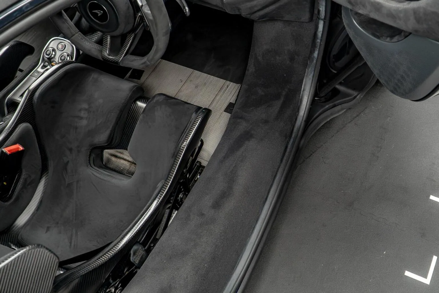 2020 McLaren 600LT, 27/30