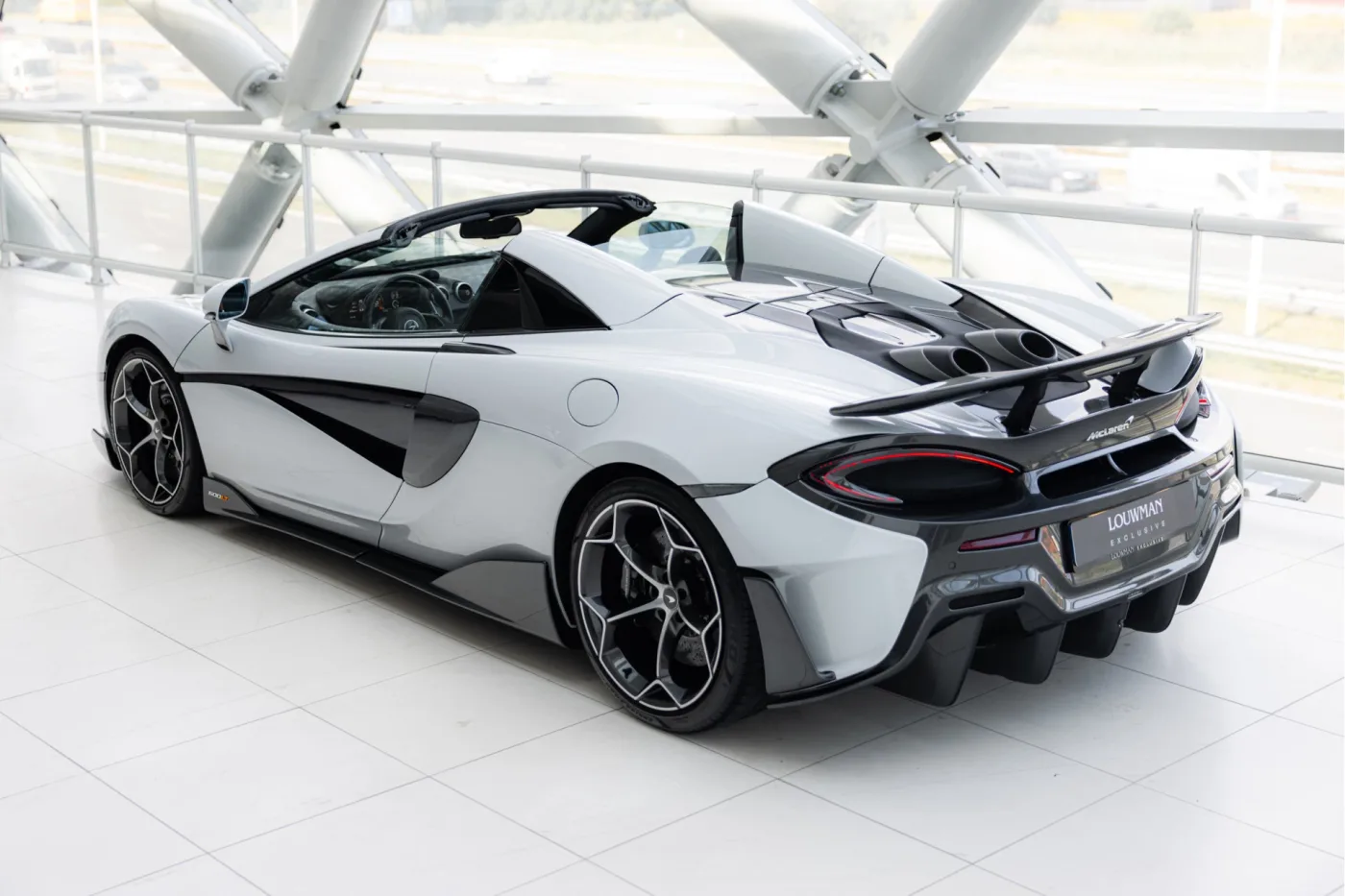 2020 McLaren 600LT Spider offered by an official McLaren and Morgan dealer in Utrecht, Netherlands, photo 2 of 25