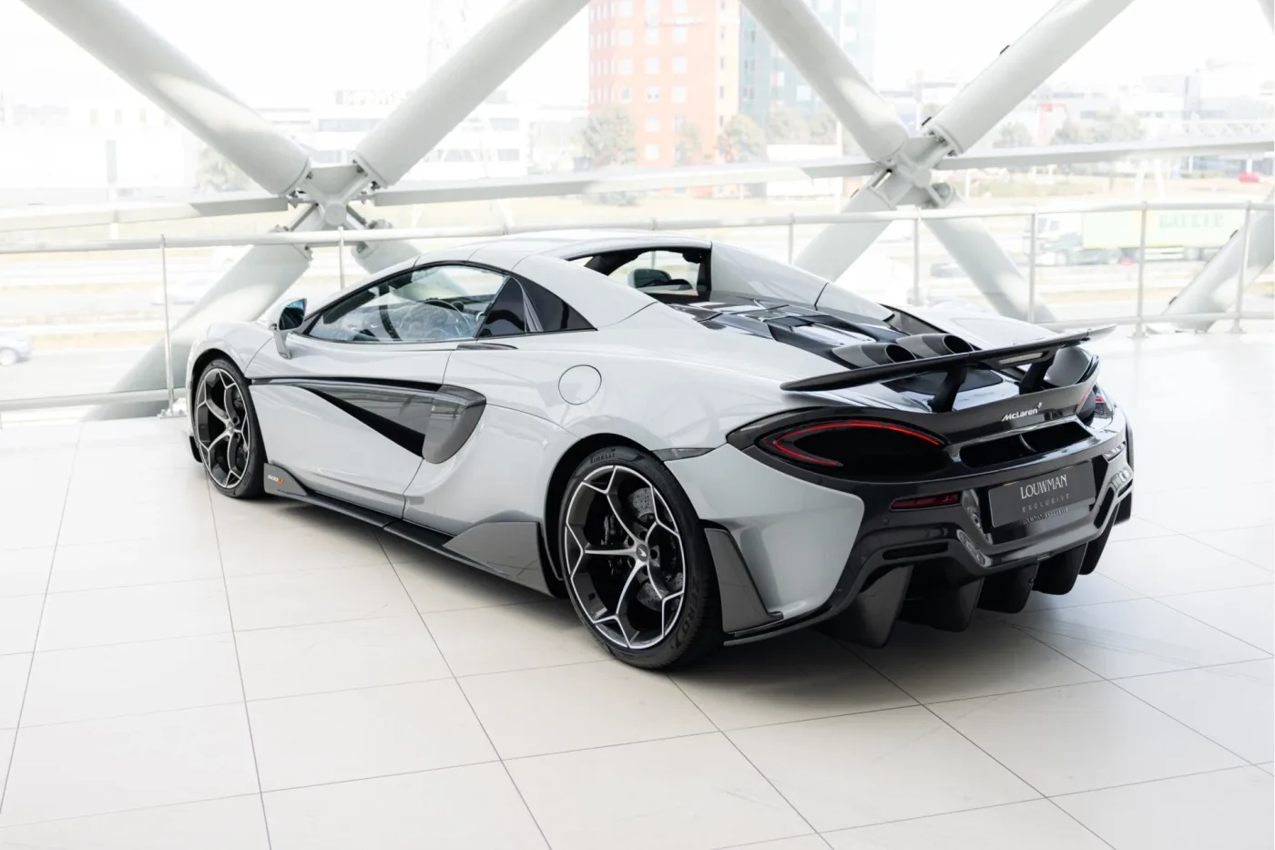2020 McLaren 600LT Spider offered by an official McLaren and Morgan dealer in Utrecht, Netherlands, photo 10 of 25