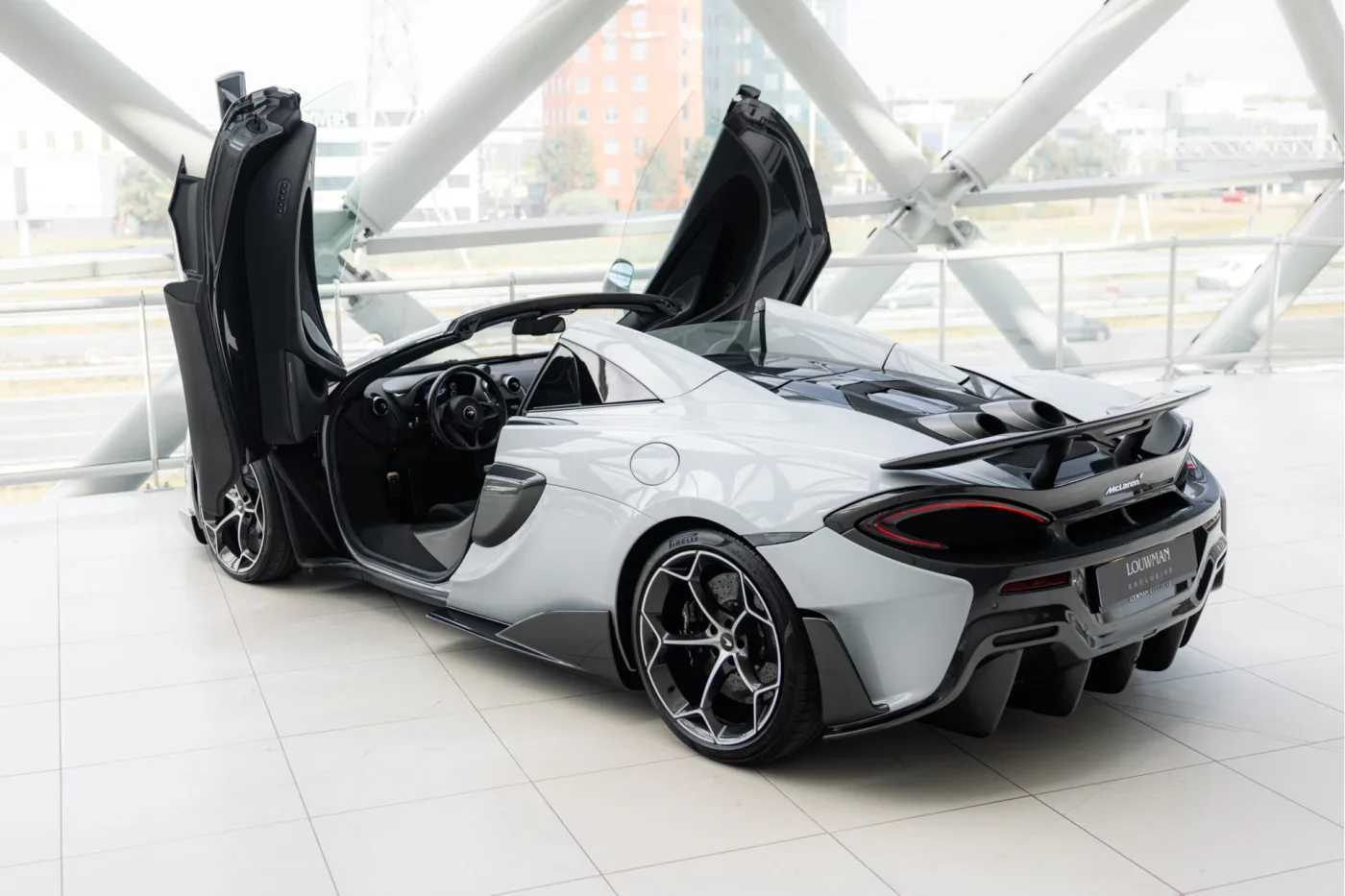 2020 McLaren 600LT Spider offered by an official McLaren and Morgan dealer in Utrecht, Netherlands, photo 11 of 25
