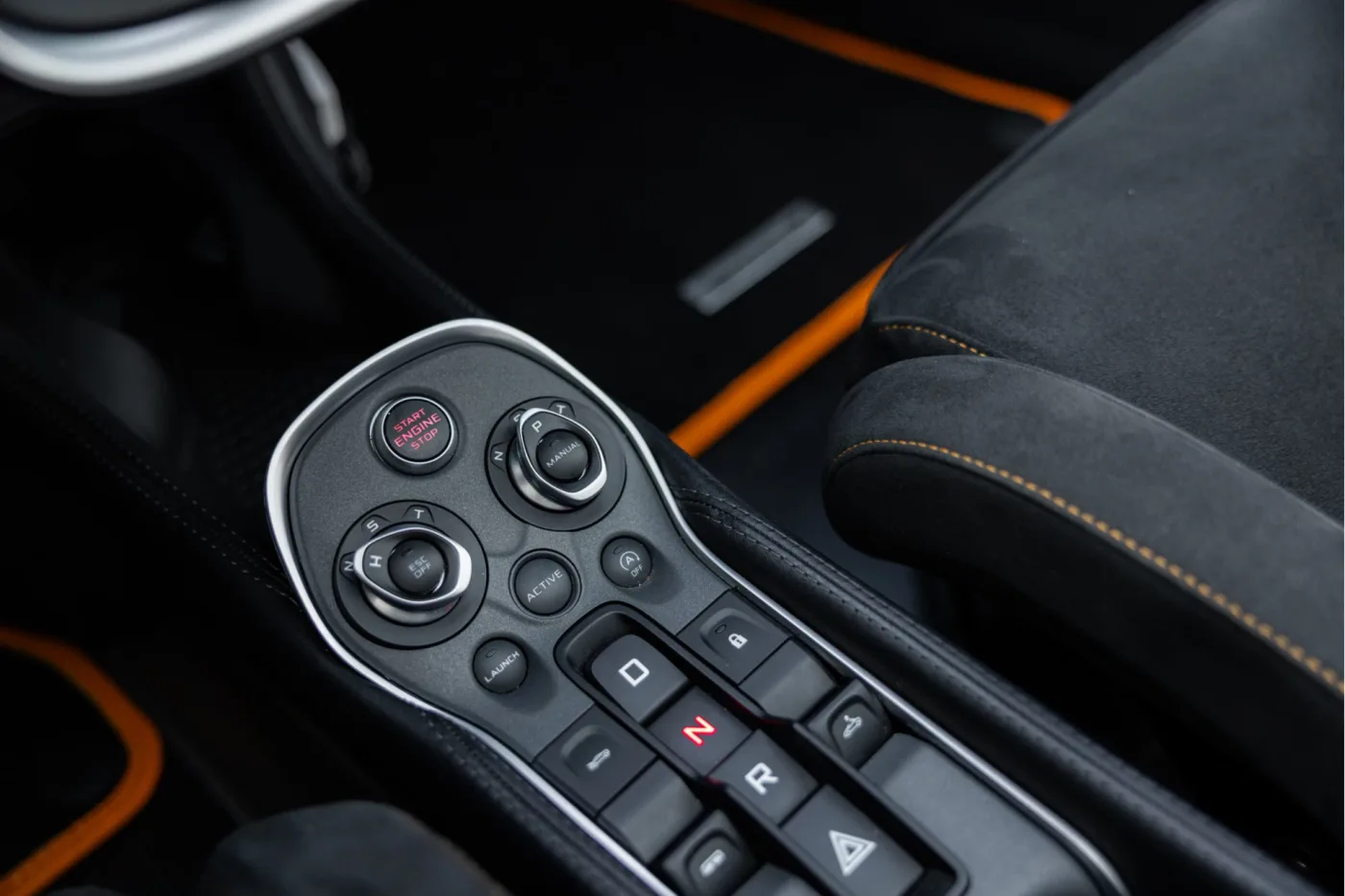 2020 McLaren 600LT Spider offered by an official McLaren and Morgan dealer in Utrecht, Netherlands, photo 23 of 25