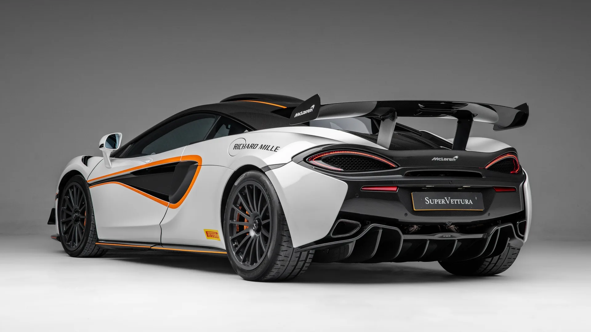 2020 McLaren 620R, 3/30
