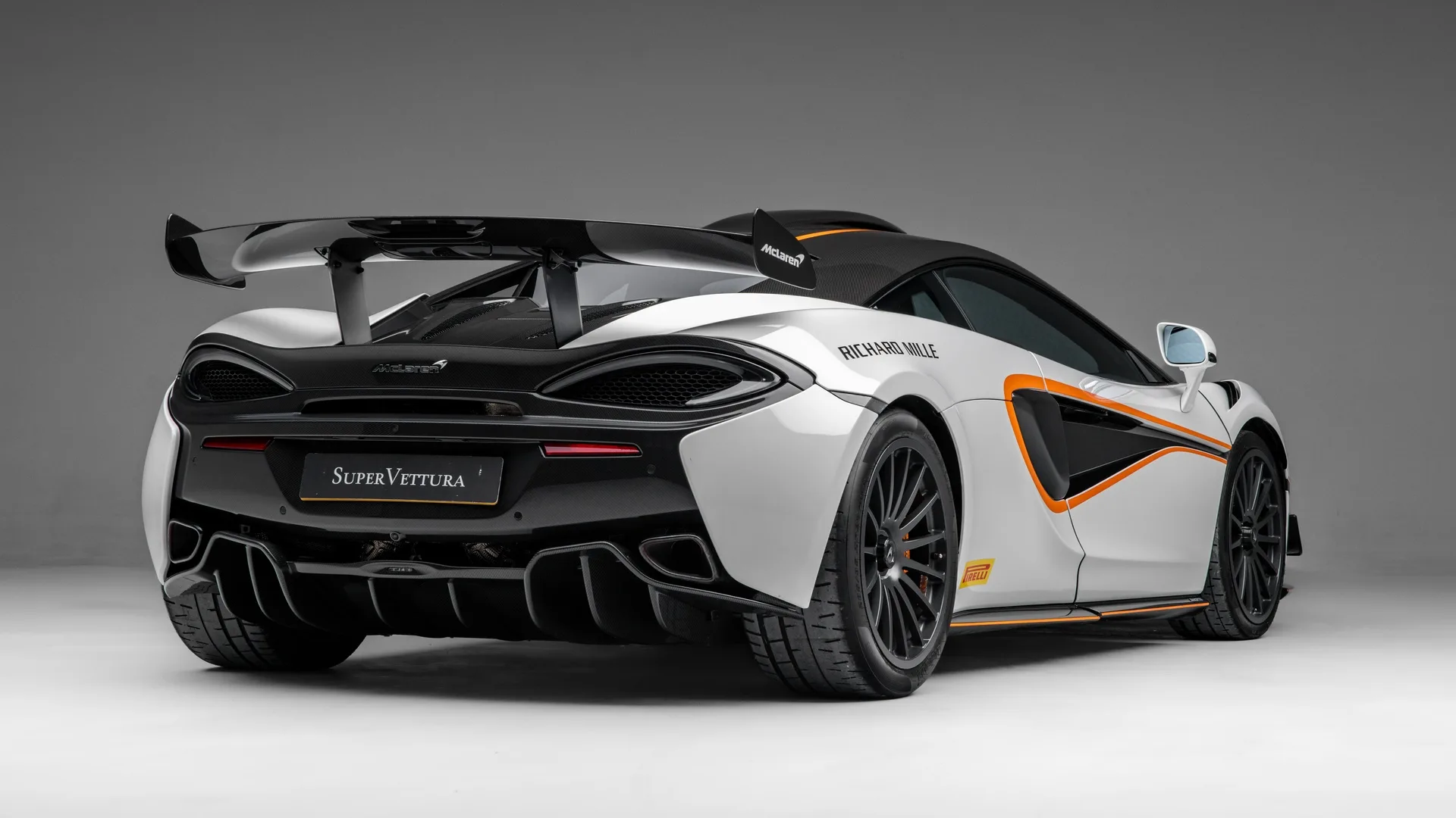 2020 McLaren 620R, 4/30