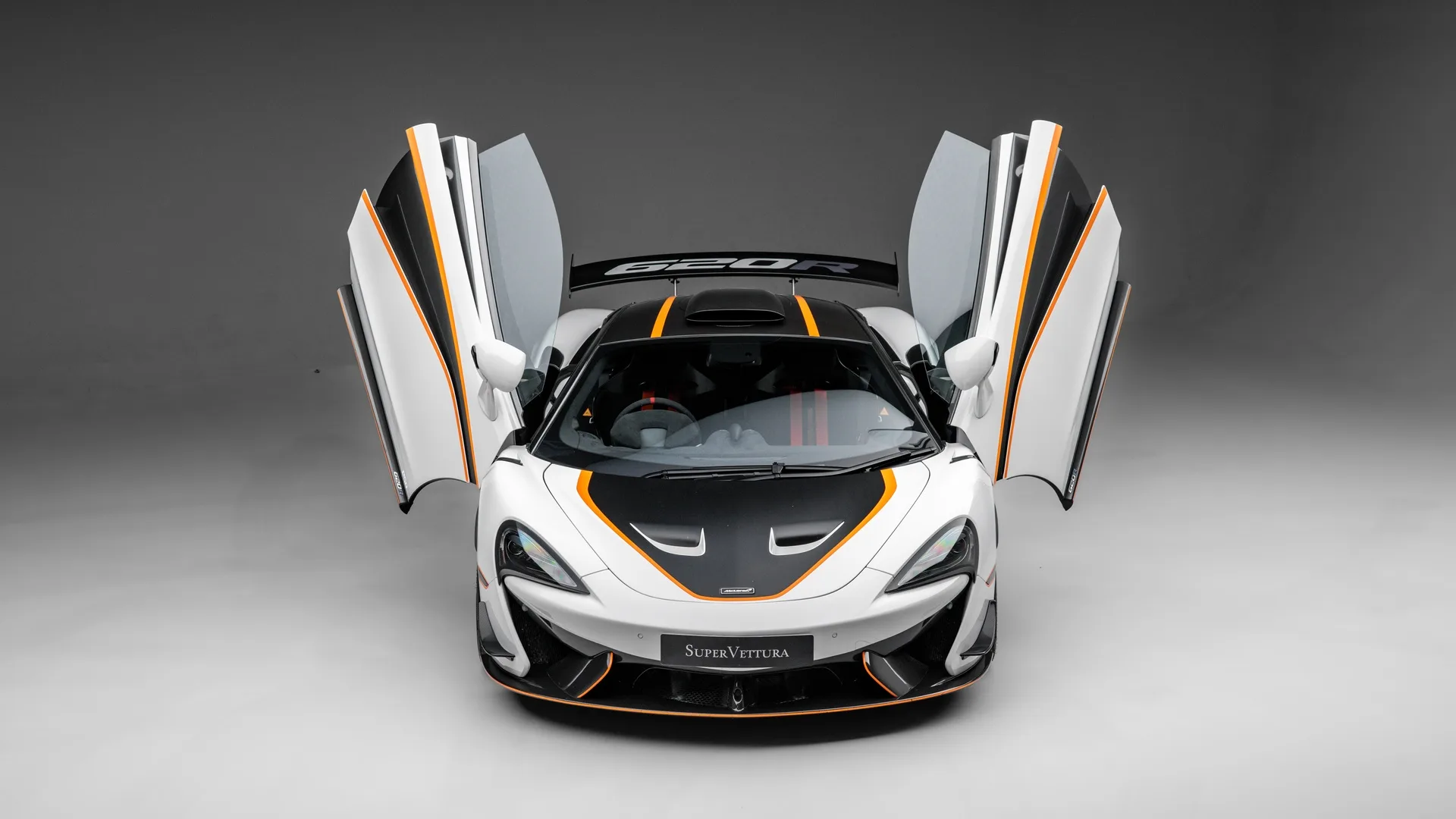2020 McLaren 620R, 6/30