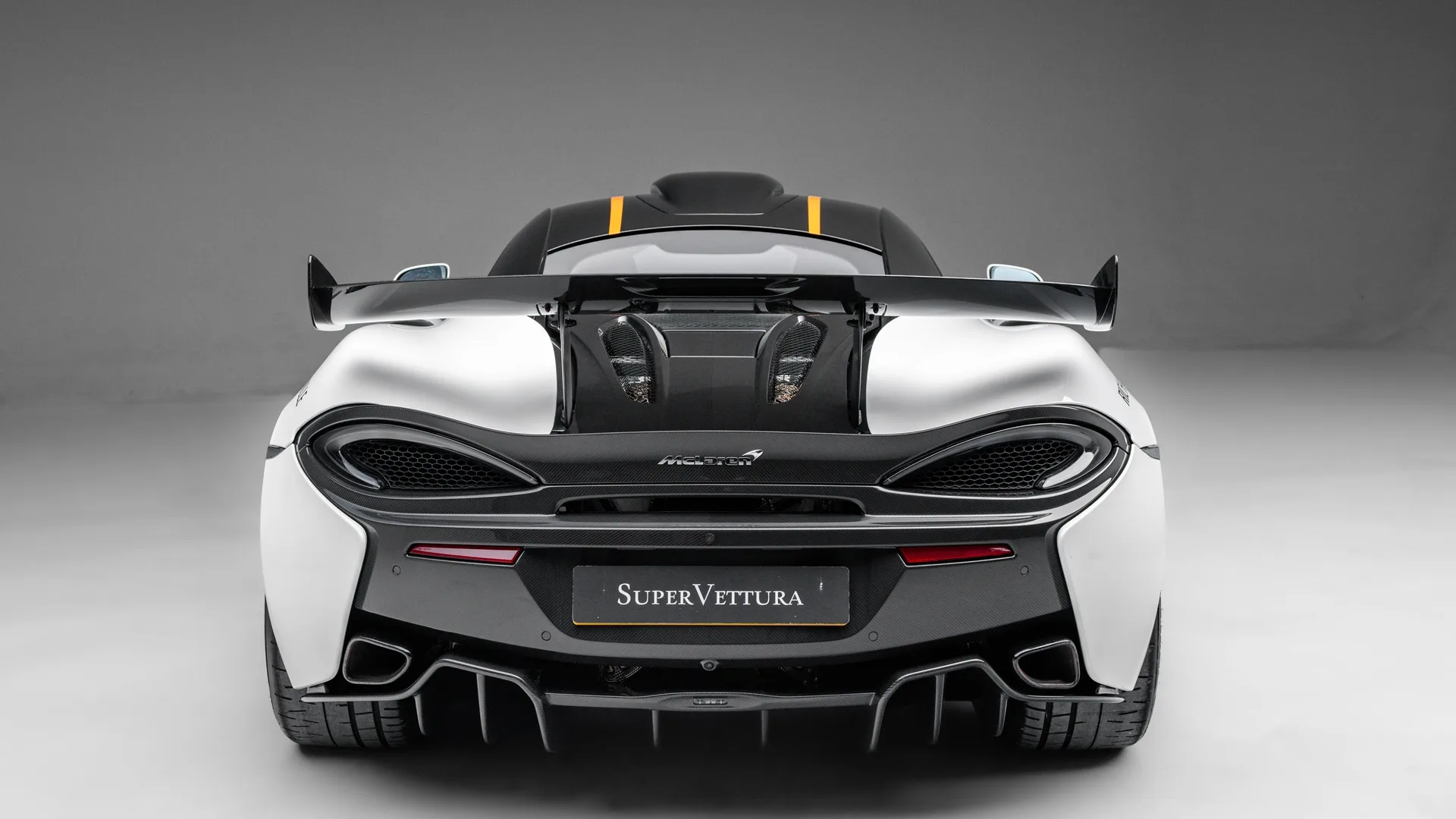 2020 McLaren 620R, 7/30