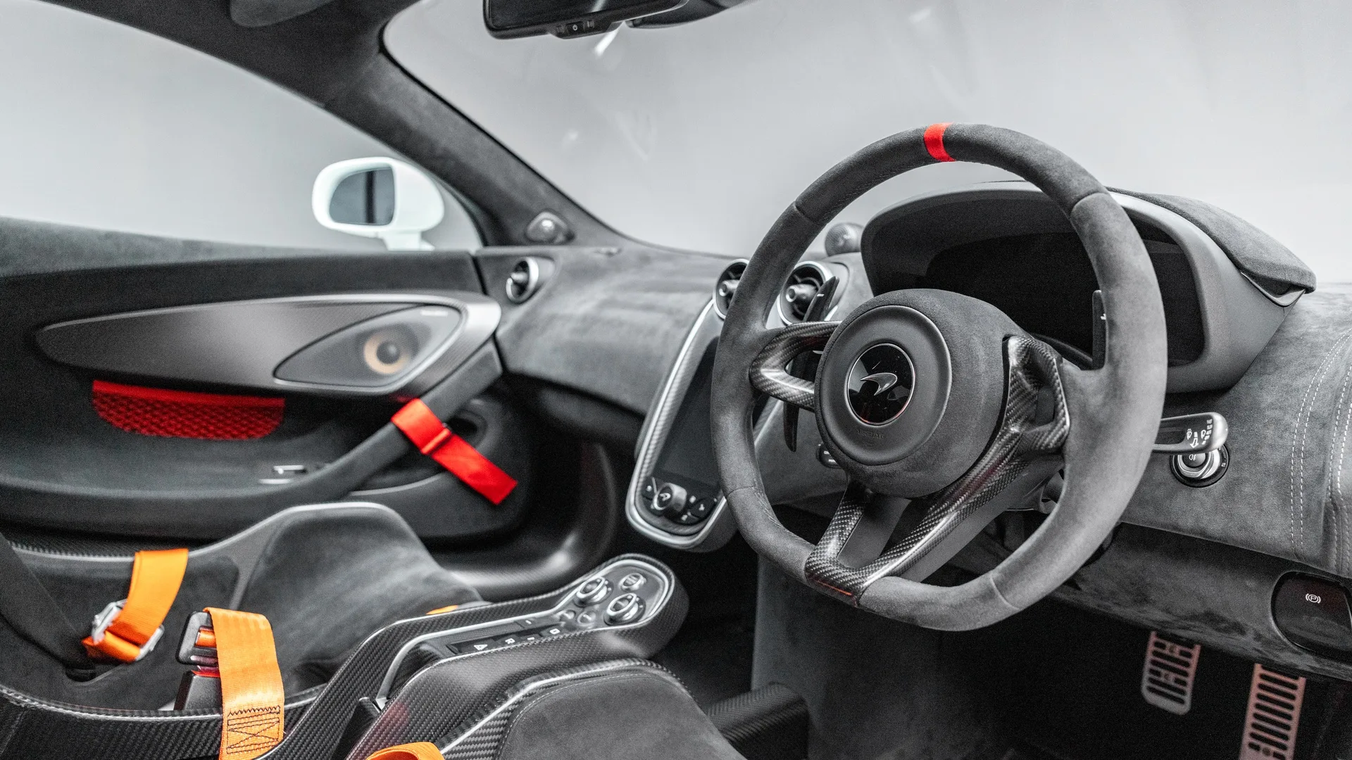 2020 McLaren 620R, 25/30