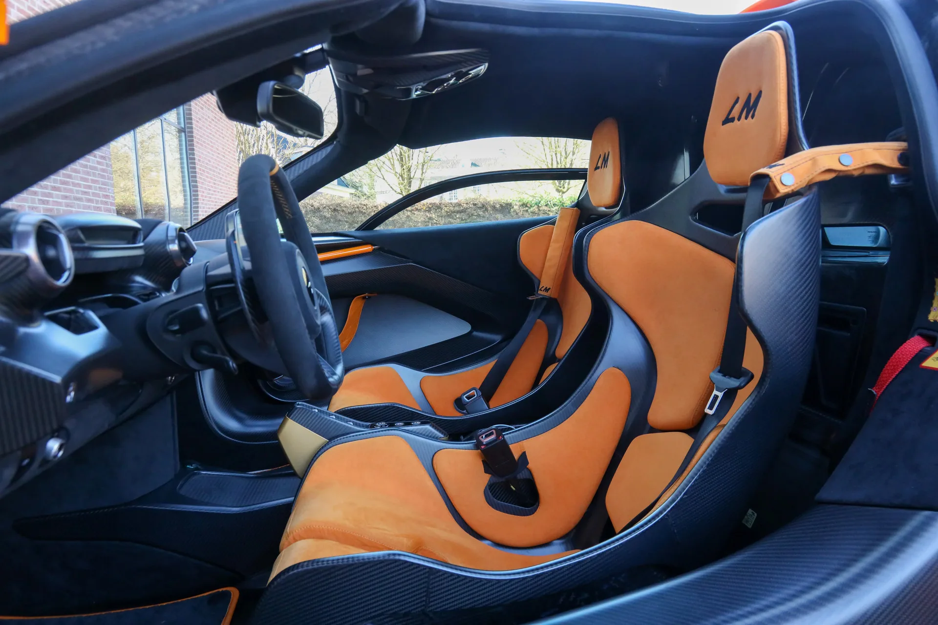 2020 McLaren Senna LM, 29/30