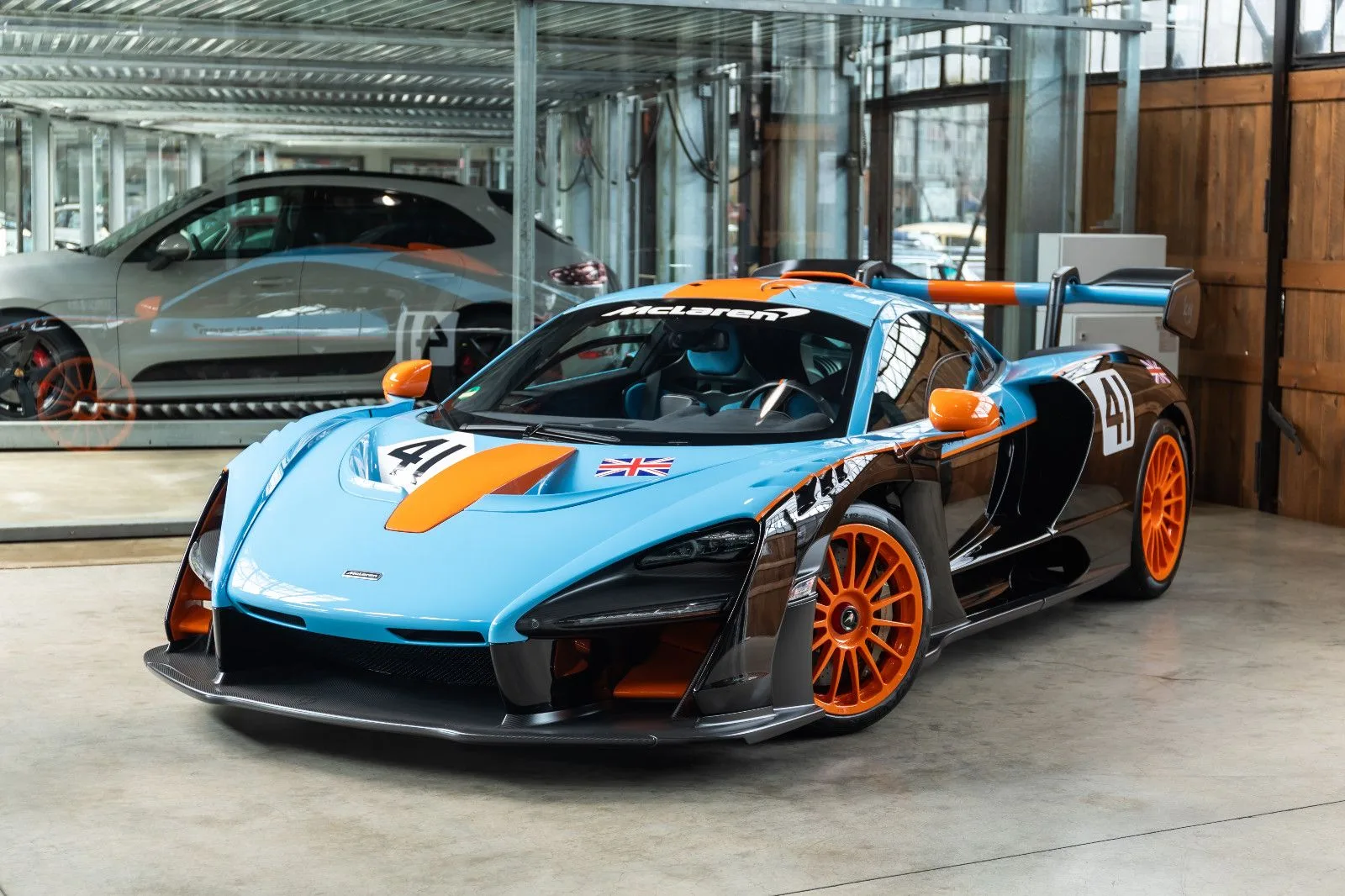 2020 McLaren Senna angeboten von einem Fachhändler in Neuss, Deutschland, Hauptfoto