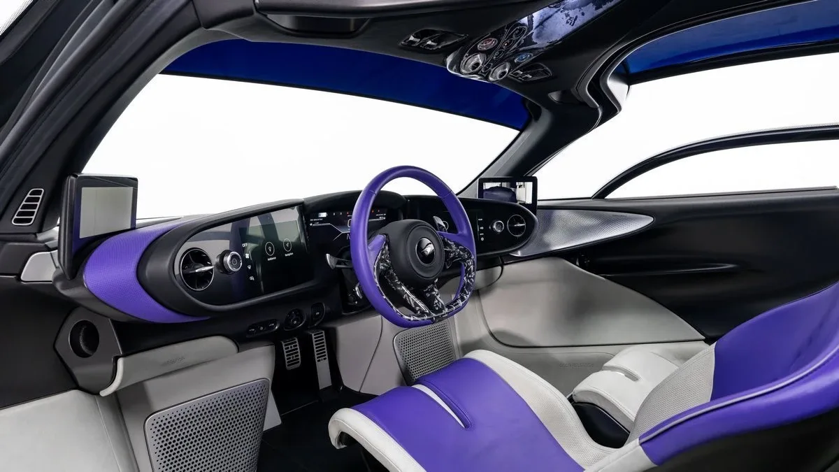2020 McLaren Speedtail angeboten von einem Fachhändler in Dubai, Vereinigte Arabische Emirate, Foto 11 von 25
