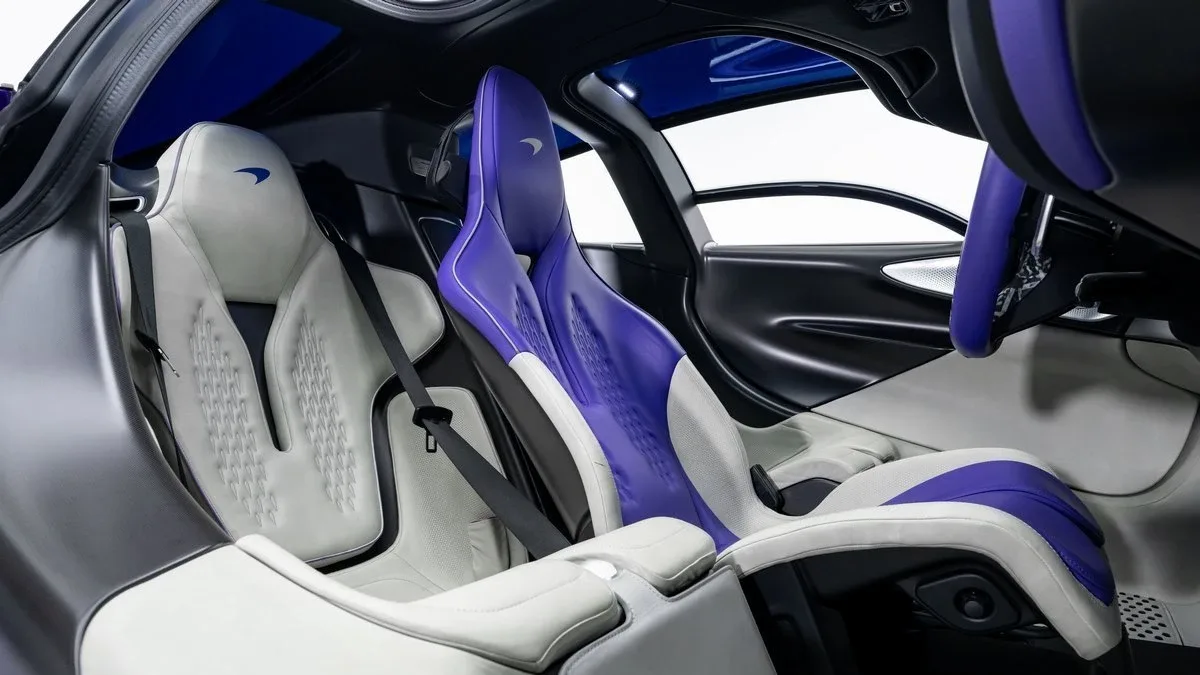 2020 McLaren Speedtail angeboten von einem Fachhändler in Dubai, Vereinigte Arabische Emirate, Foto 19 von 25