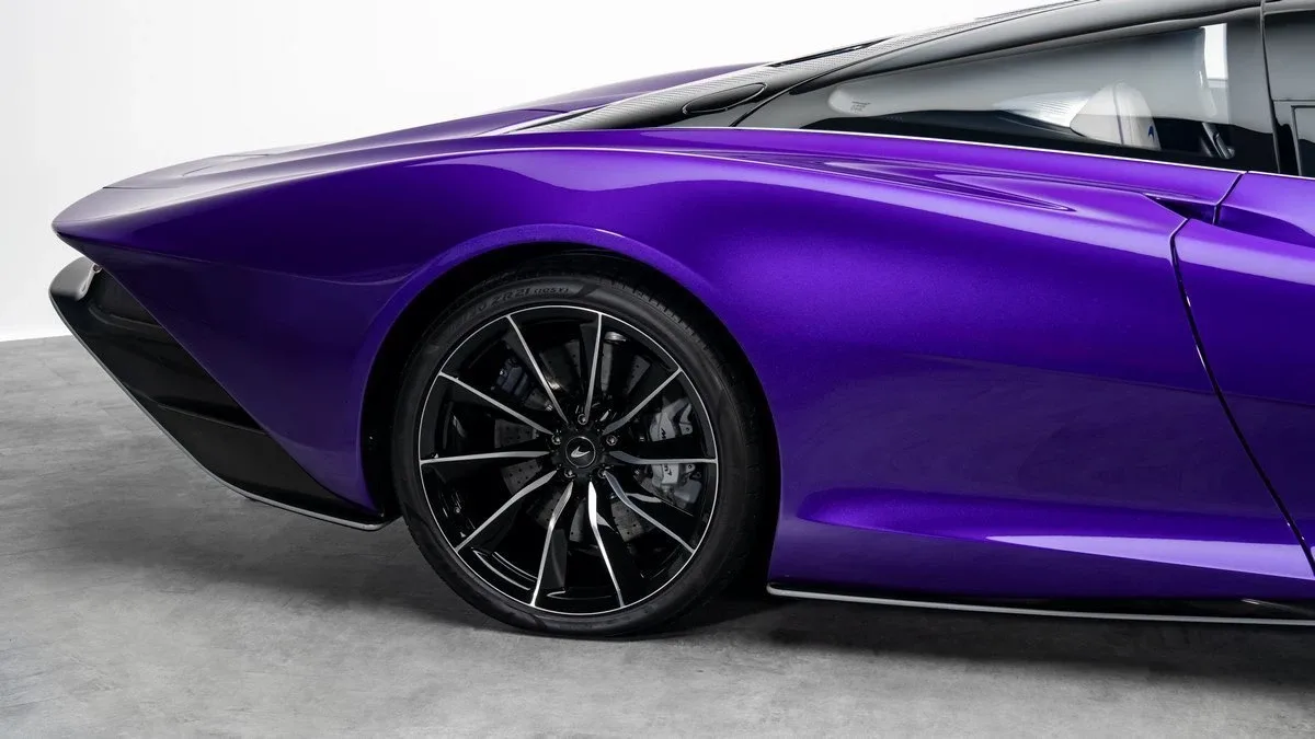 2020 McLaren Speedtail angeboten von einem Fachhändler in Dubai, Vereinigte Arabische Emirate, Foto 22 von 25