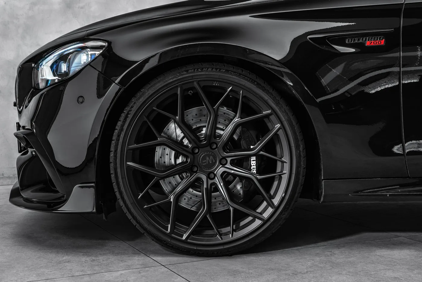 2020 Brabus E 700 proposée par un concessionnaire spécialisé à Ostrava, Tchéquie, photo 2 sur 15