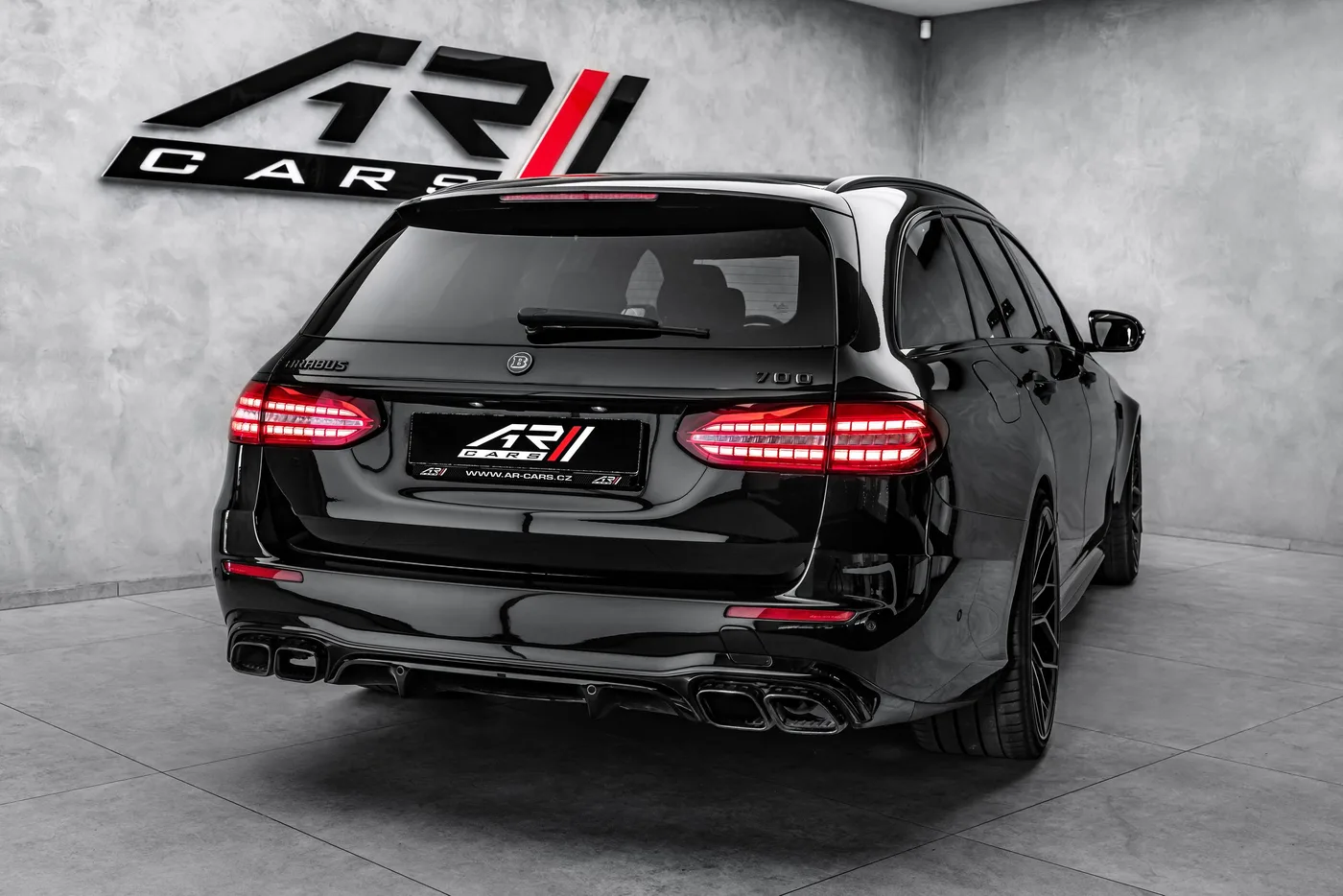 2020 Brabus E 700 proposée par un concessionnaire spécialisé à Ostrava, Tchéquie, photo 6 sur 15