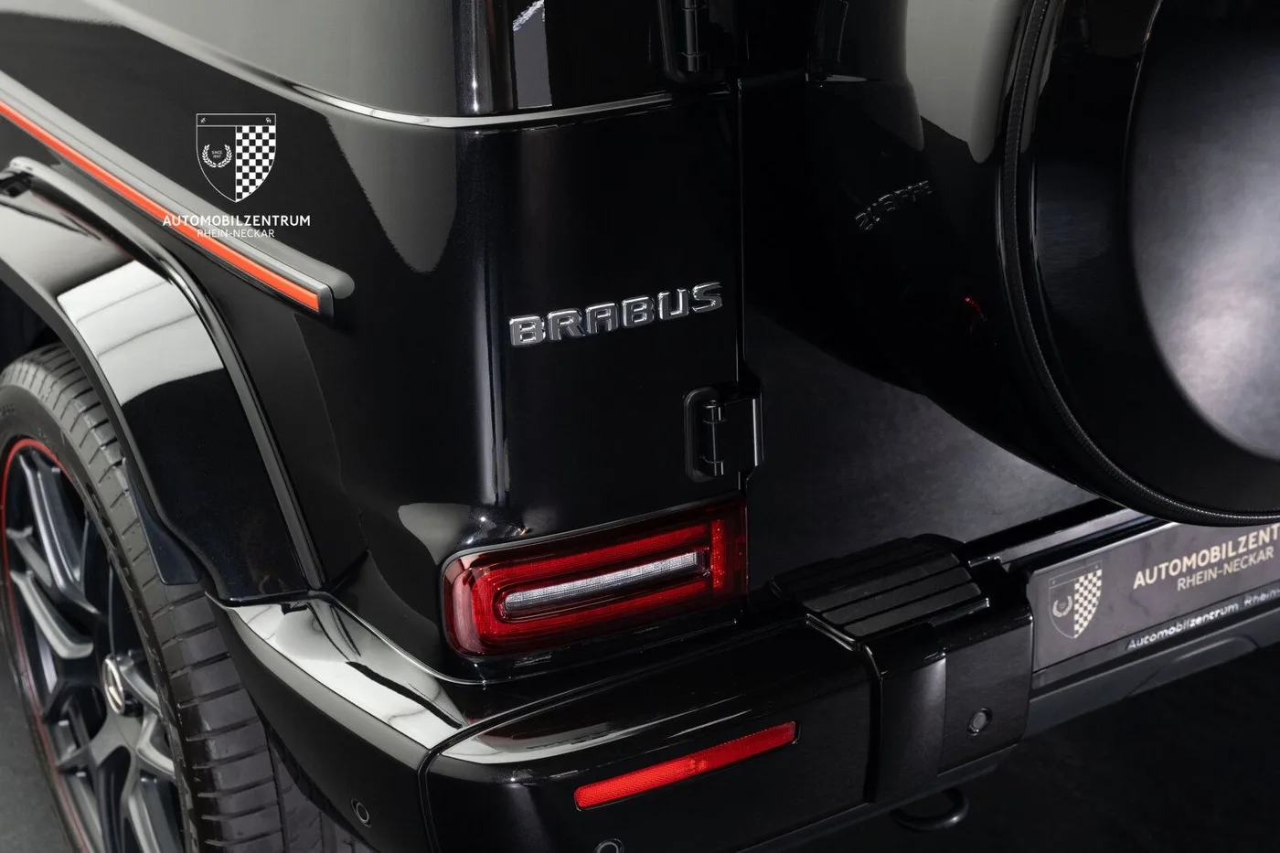 2020 Mercedes-AMG G 63 Brabus 700 offered by a supercar dealer in Viernheim, Germany, photo 7 of 25
