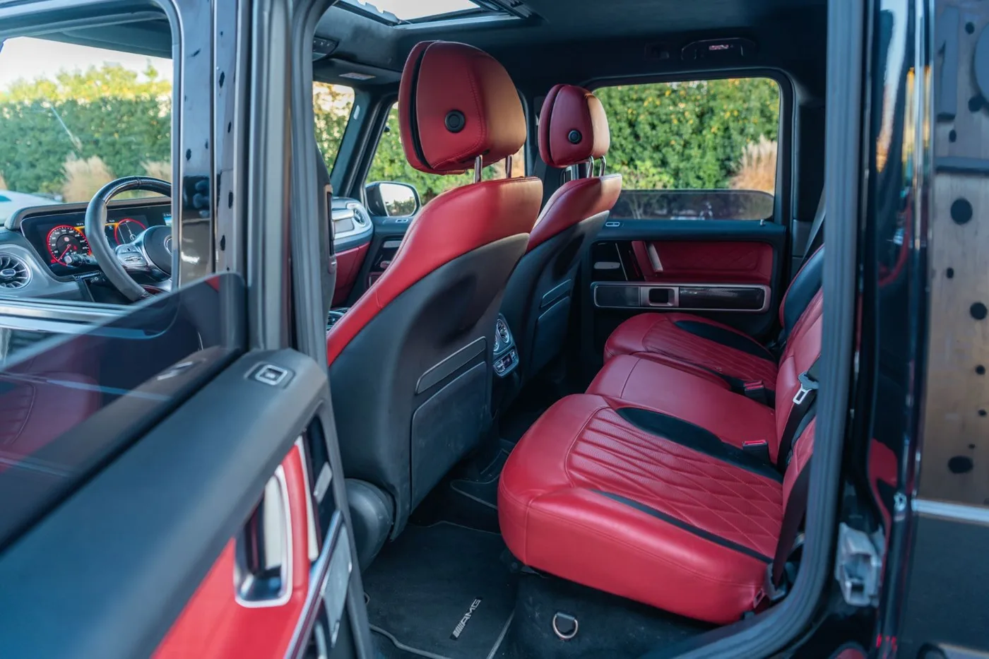 2020 Mercedes-AMG G 63 offered by a supercar dealer in Gronau, Germany, photo 23 of 25