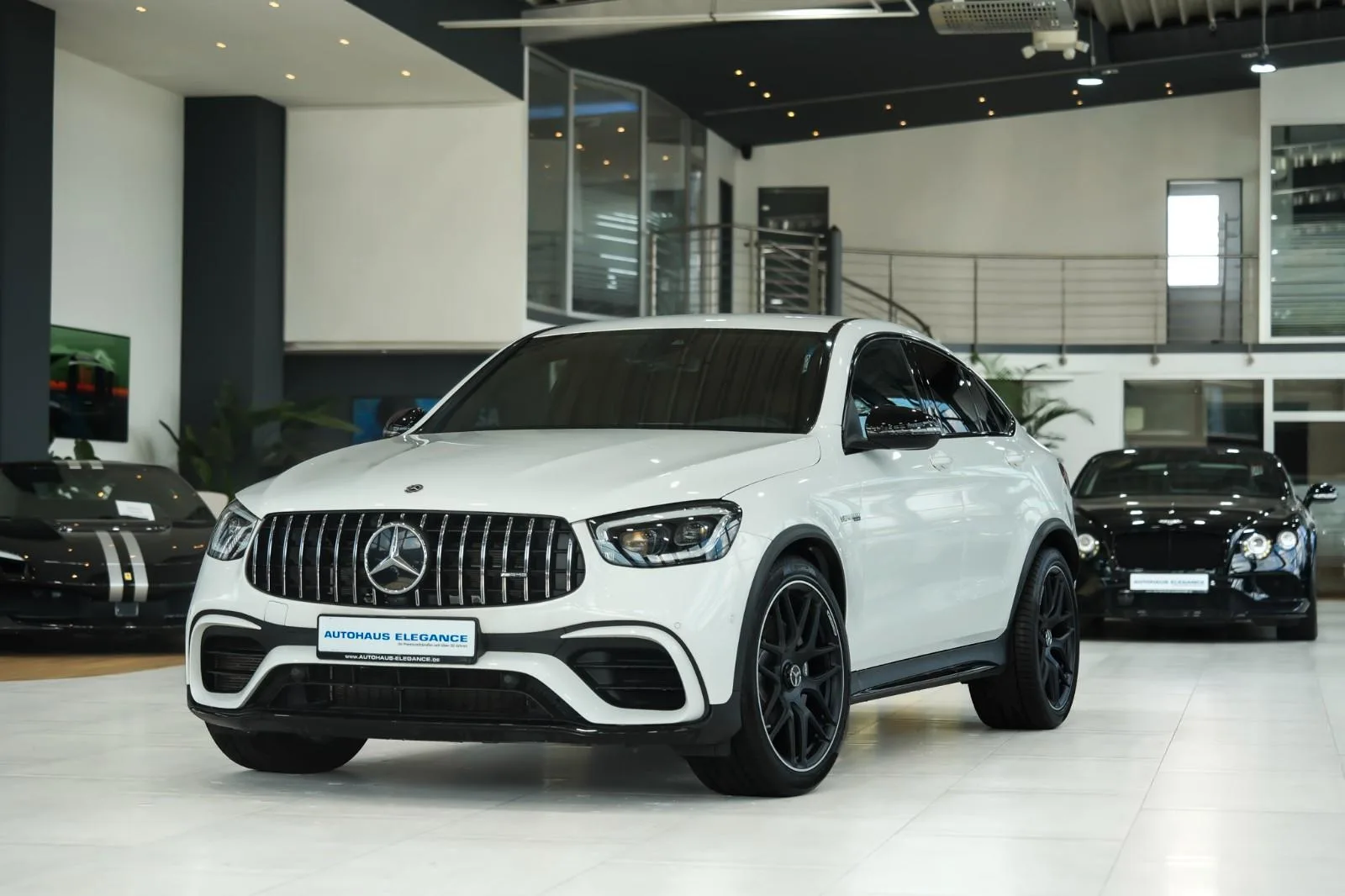 2020 Mercedes-AMG GLC 63 Coupé 4MATIC+ angeboten von einem Fachhändler in Köln, Deutschland, Hauptfoto