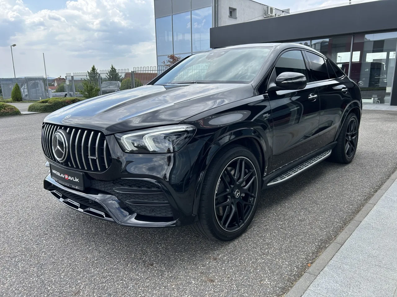 2020 Mercedes-AMG GLE 53 4MATIC+, Coupé offered by a specialist dealer in Písek, Czechia, photo 3 of 39