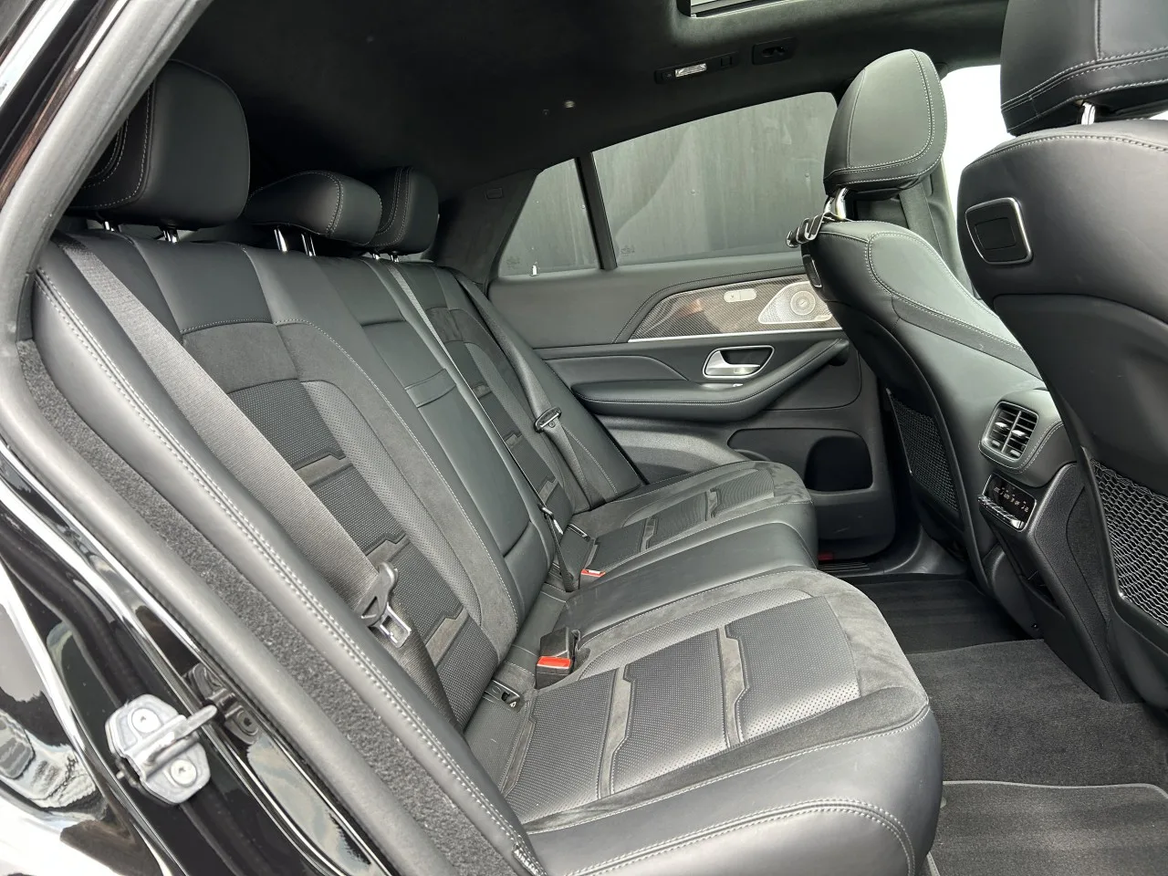 2020 Mercedes-AMG GLE 53 4MATIC+, Coupé offered by a specialist dealer in Písek, Czechia, photo 32 of 39