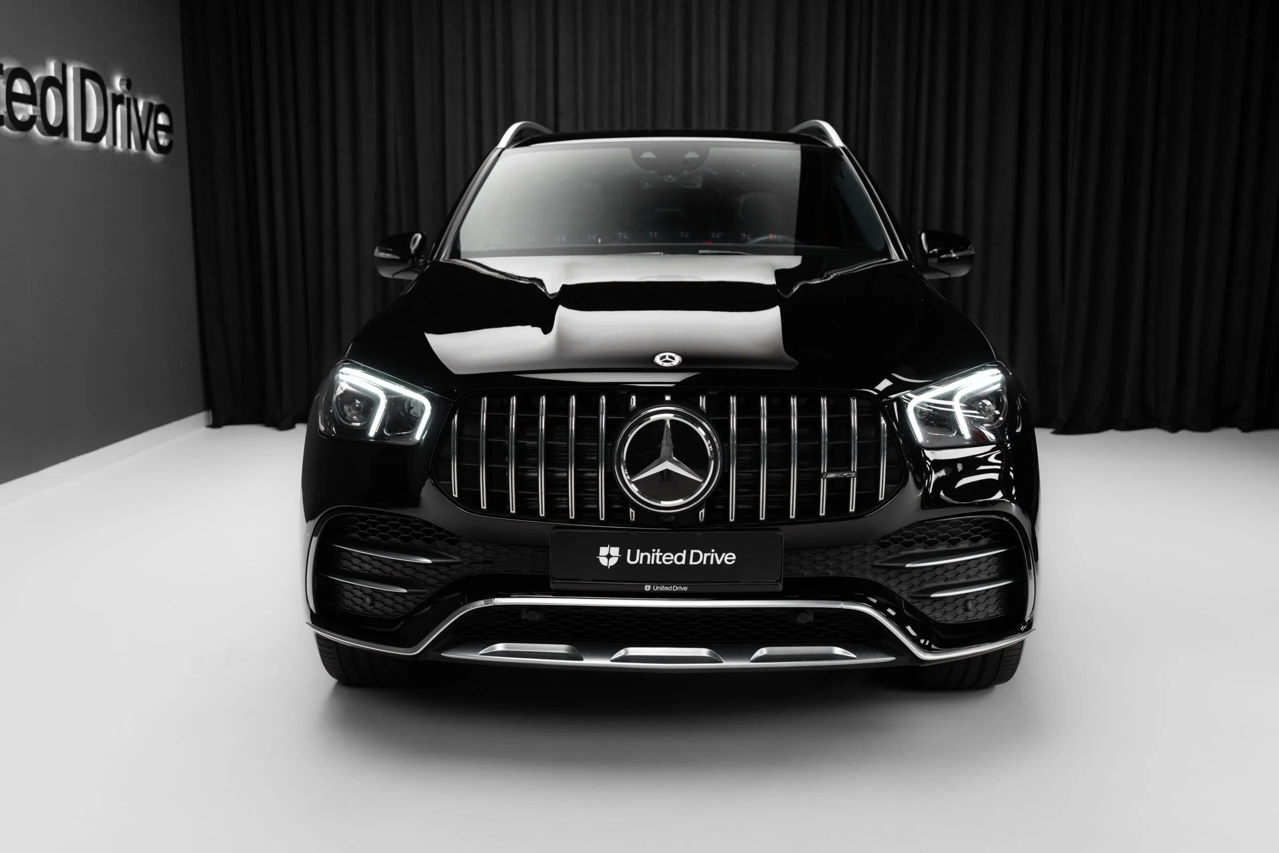 2020 Mercedes-AMG GLE 53 4MATIC+, 2/30