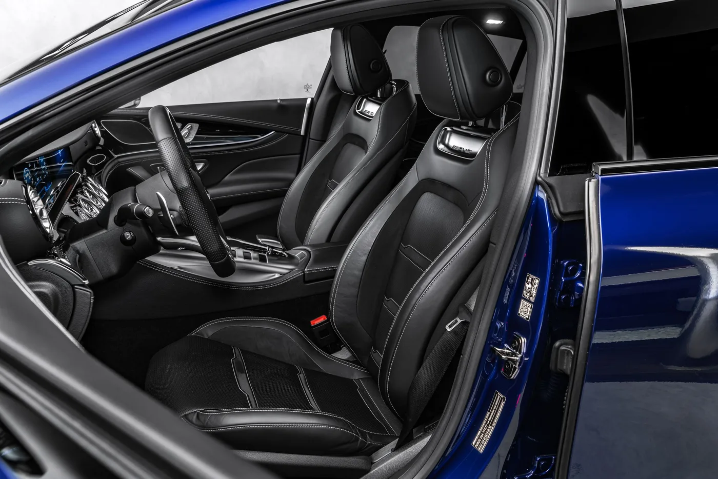 2020 Mercedes-AMG GT 53 4MATIC offered by a specialist dealer in Ostrava, Czechia, photo 13 of 15
