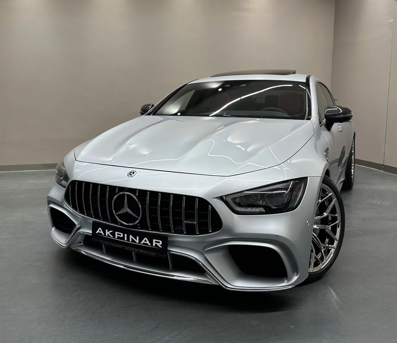 2020 Mercedes-AMG GT 63 S 4-Door Coupé, 2/25