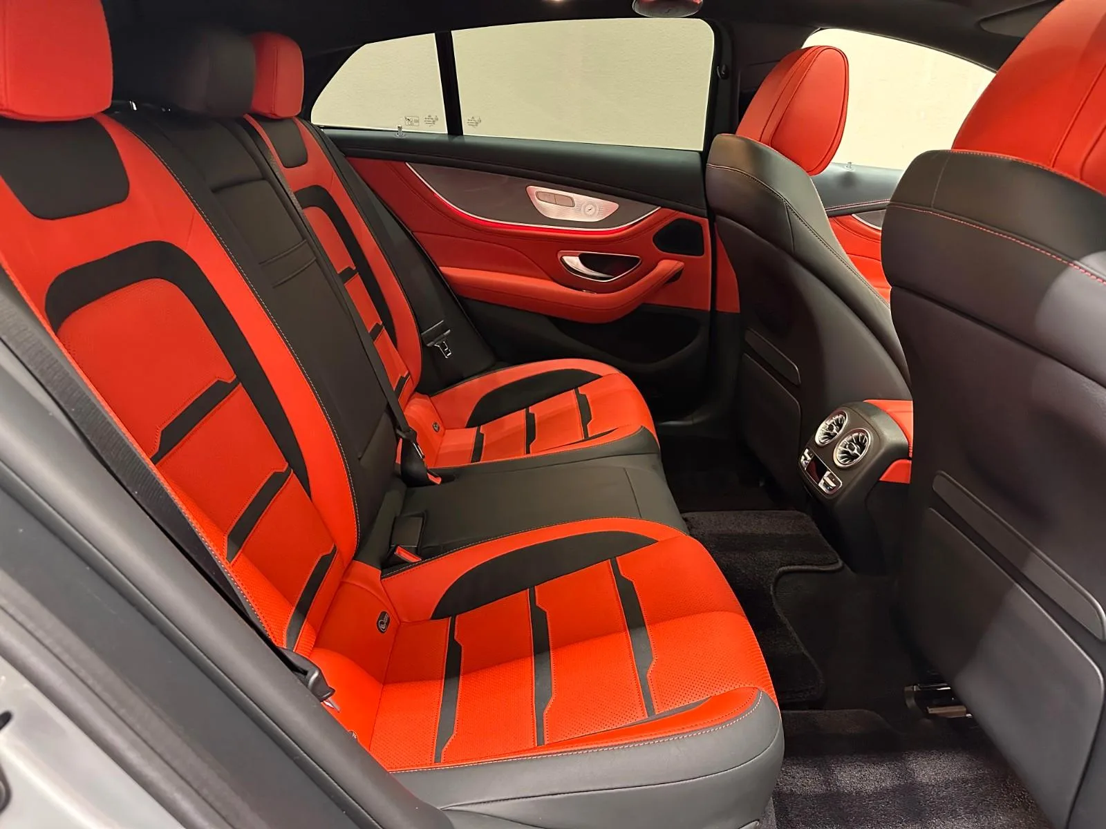 2020 Mercedes-AMG GT 63 S 4-Door Coupé, 19/25
