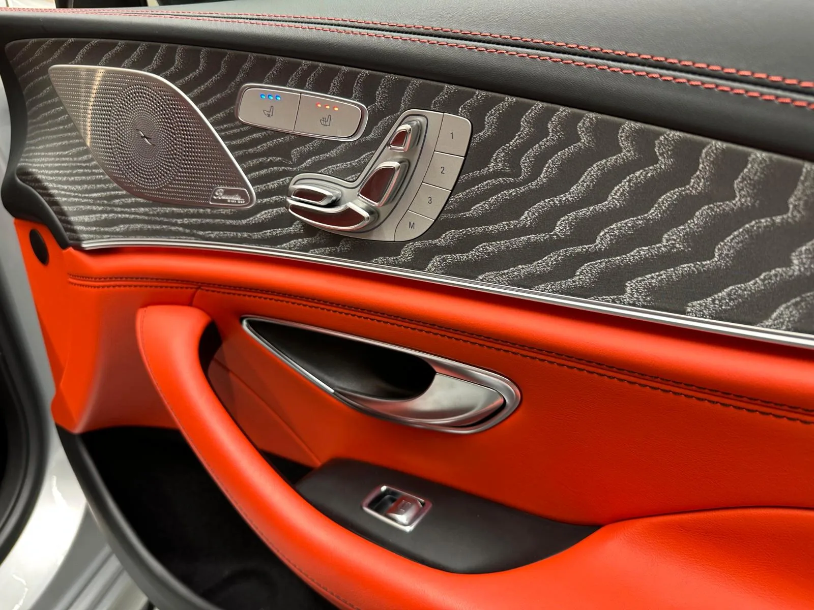 2020 Mercedes-AMG GT 63 S 4-Door Coupé, 24/25