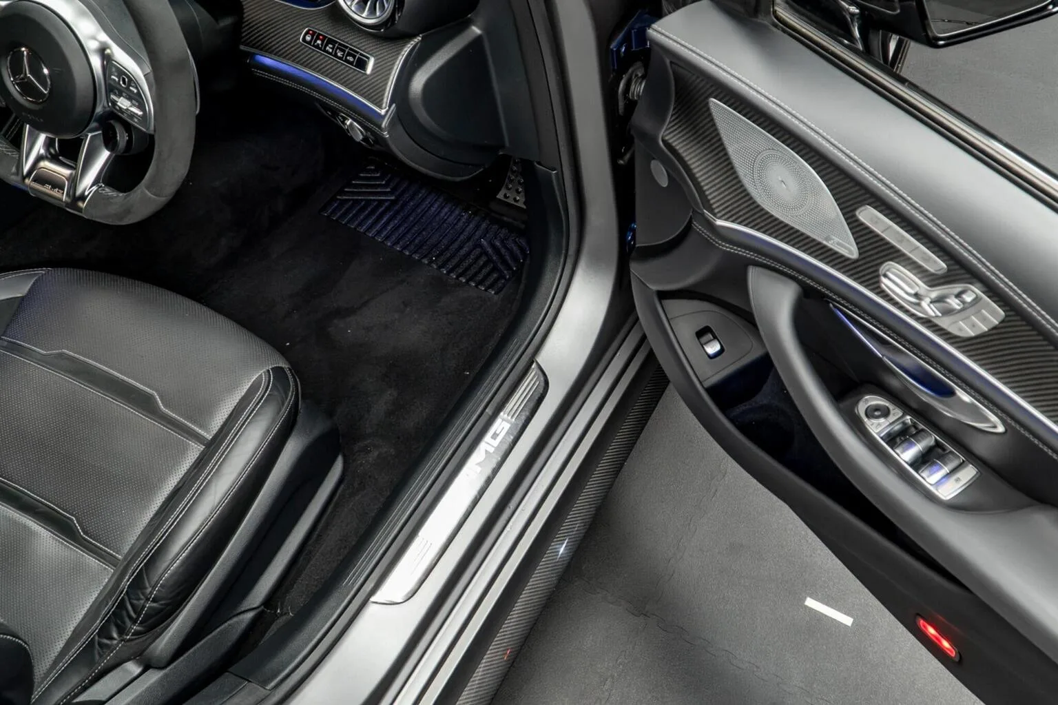 2020 Mercedes-AMG GT 63 S 4-Door Coupé, 28/30