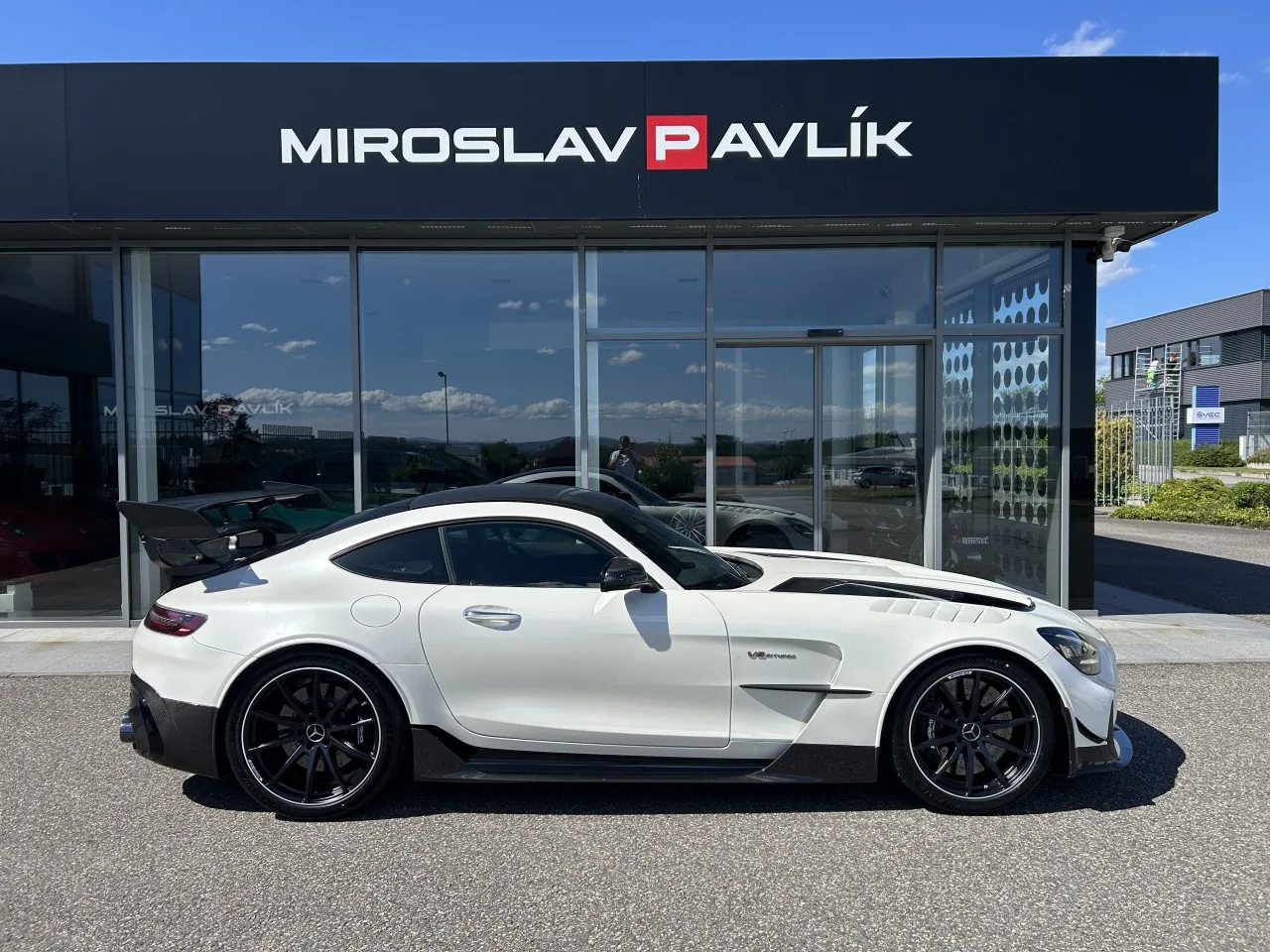 2020 Mercedes-AMG GT Black Series proposée par un concessionnaire spécialisé à Písek, Tchéquie, photo 4 sur 43