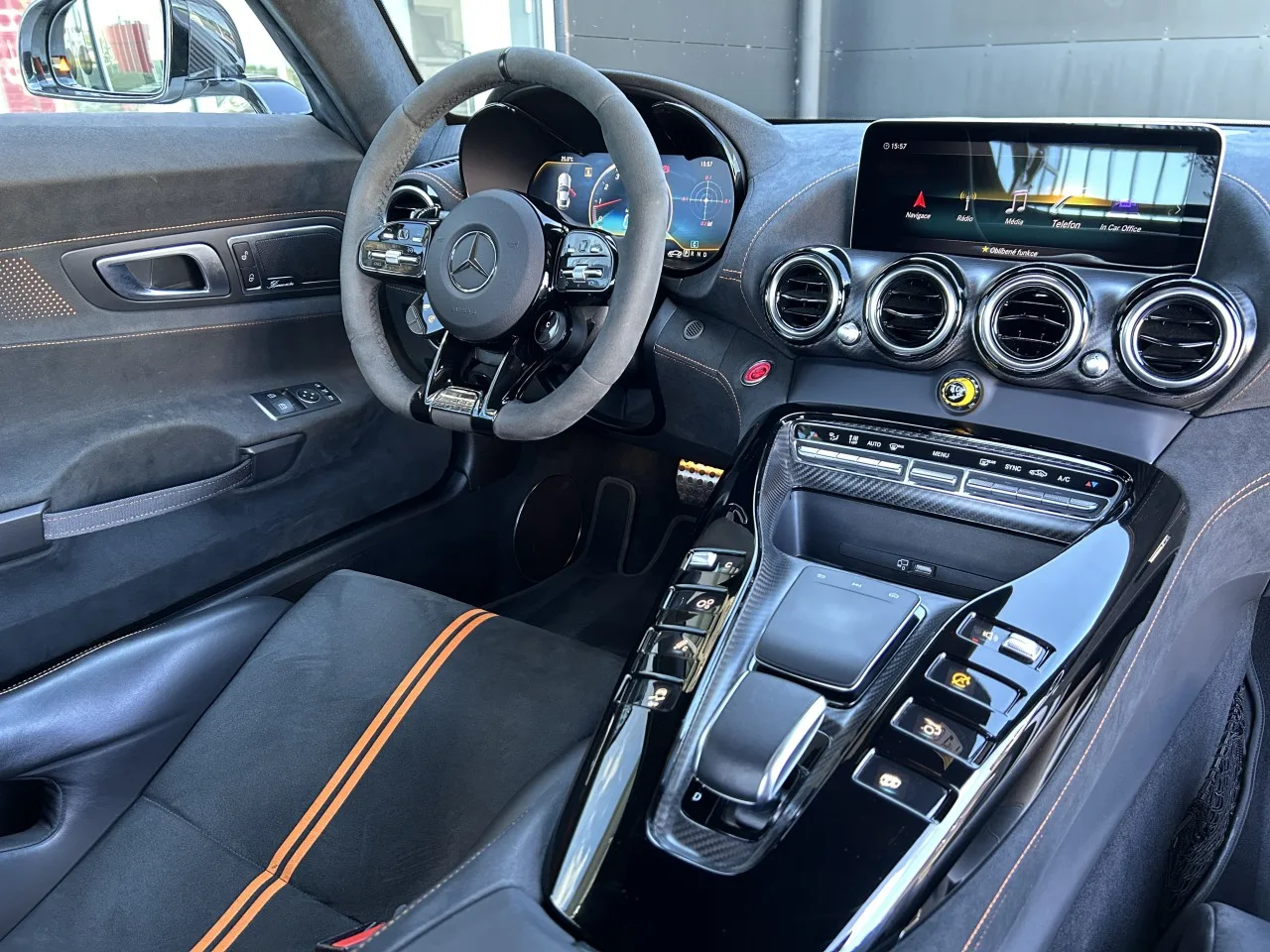 2020 Mercedes-AMG GT Black Series proposée par un concessionnaire spécialisé à Písek, Tchéquie, photo 20 sur 43